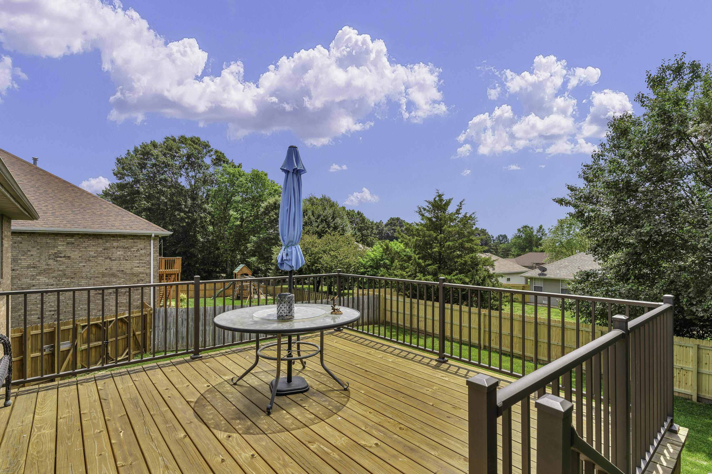 2122 W Village Terrace