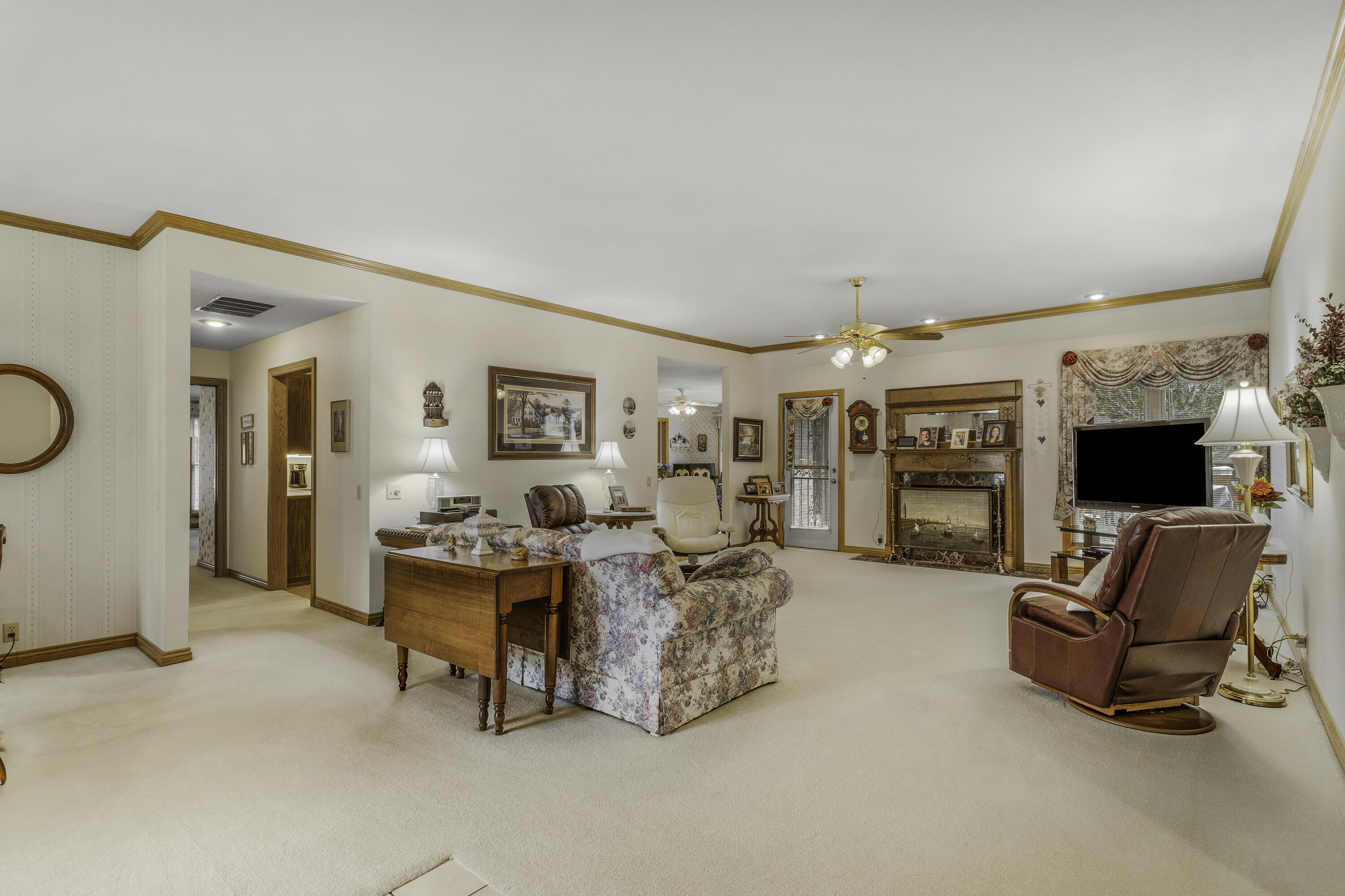 3416 S Barnes Avenue