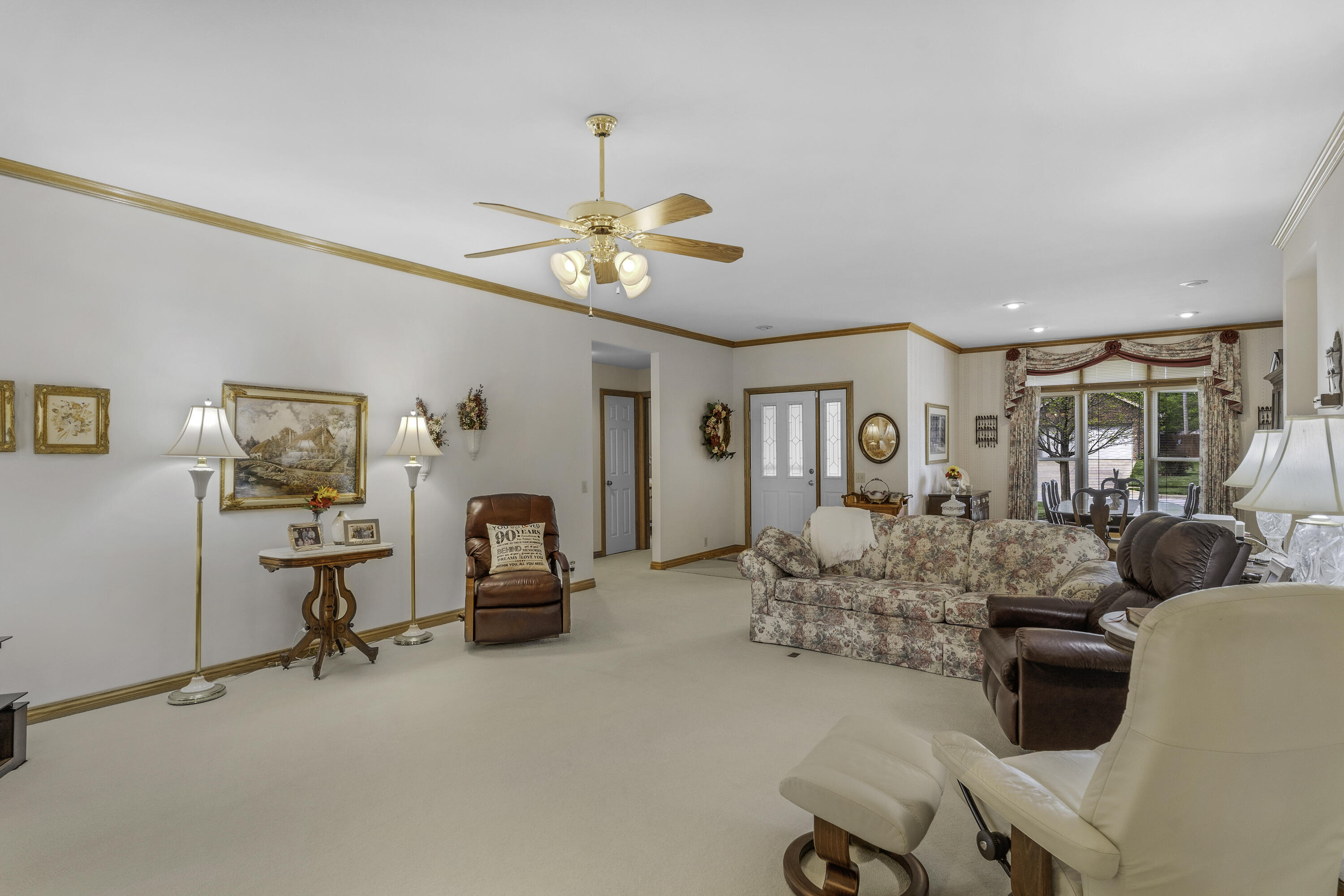 3416 S Barnes Avenue