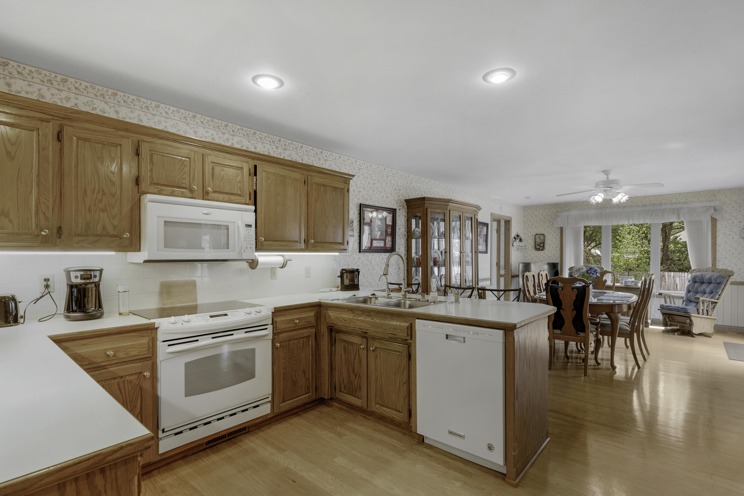 3416 S Barnes Avenue