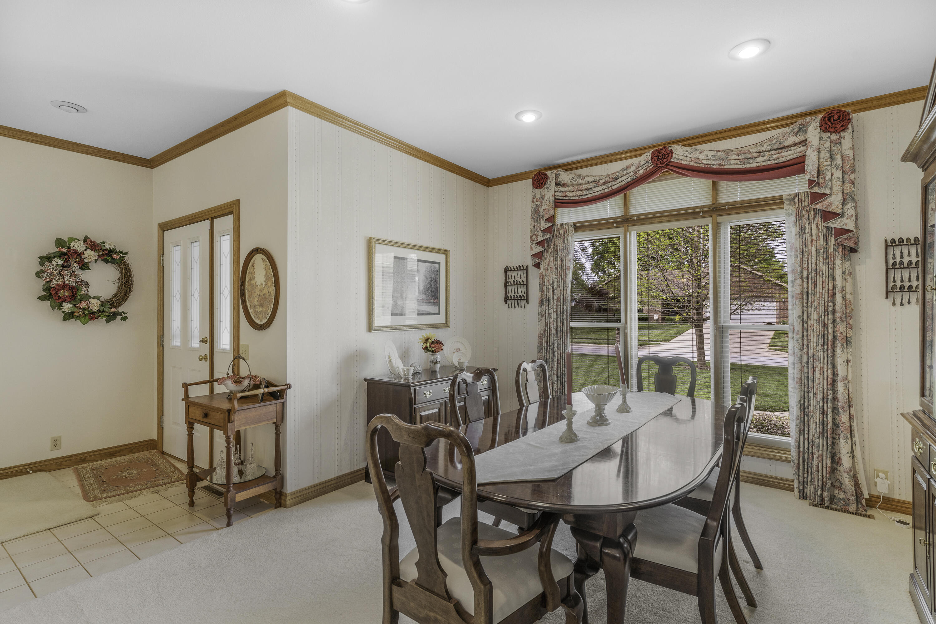 3416 S Barnes Avenue