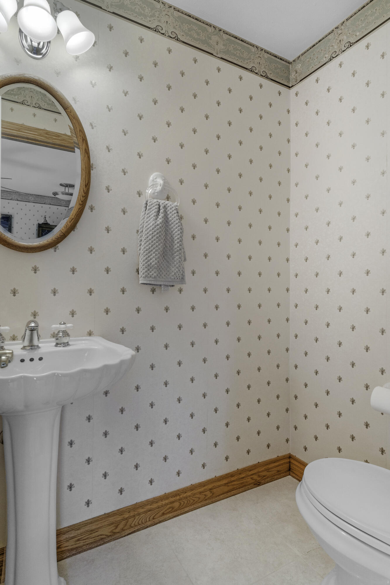 3416 S Barnes Avenue