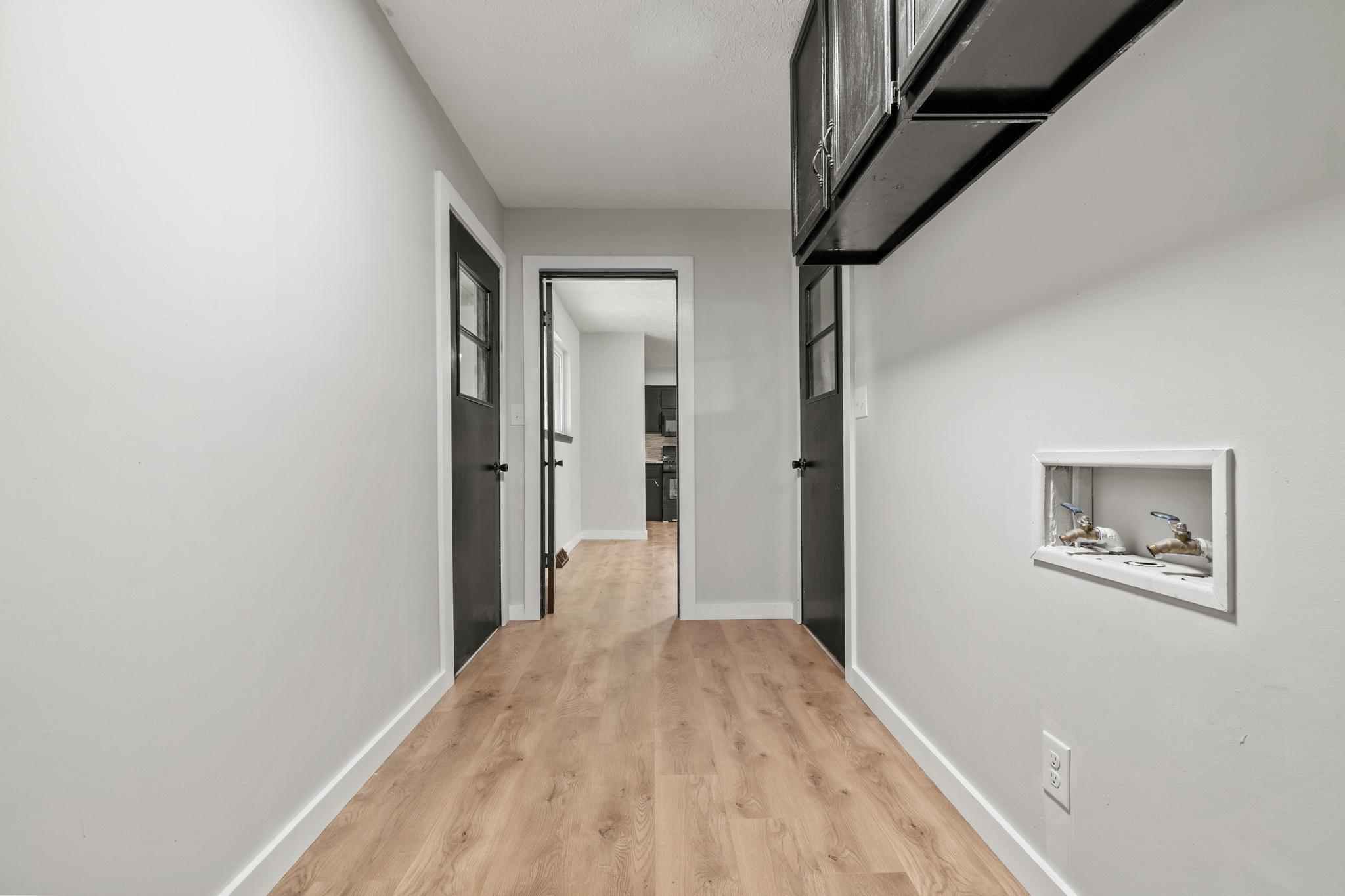 302 W Howard Avenue