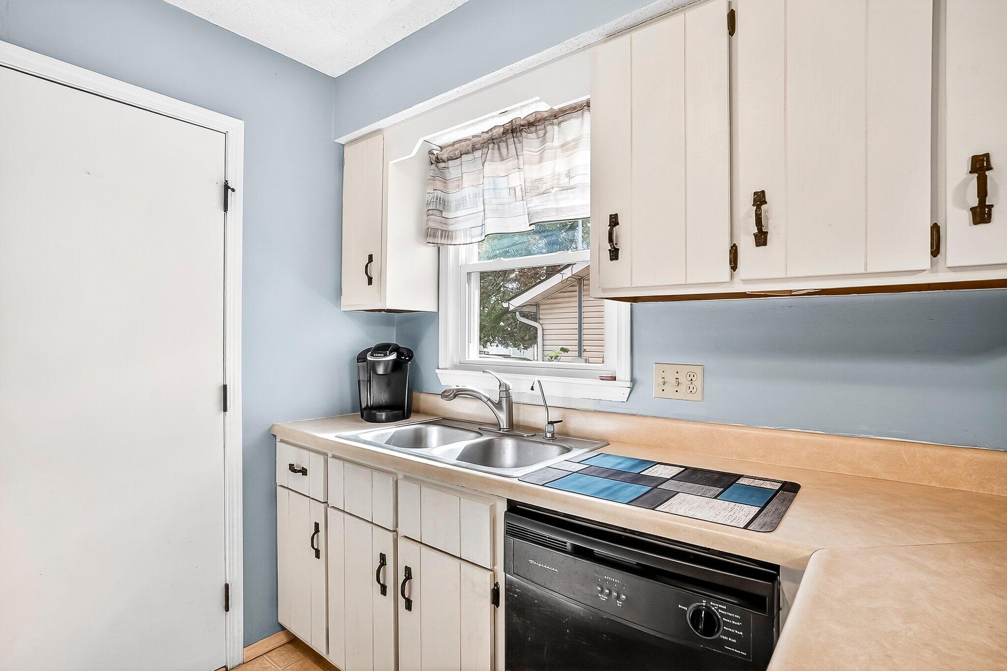 3849 S Leawood Avenue