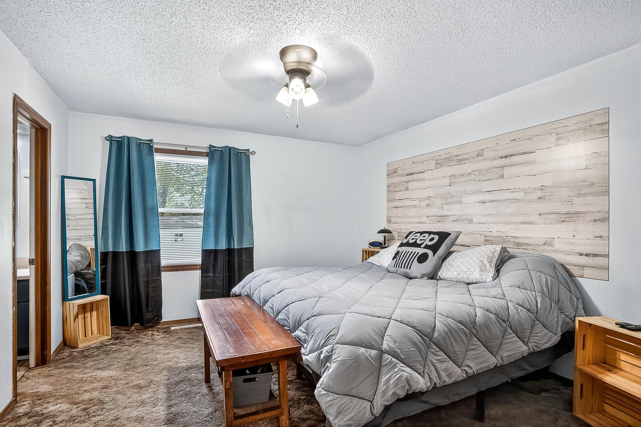 3849 S Leawood Avenue