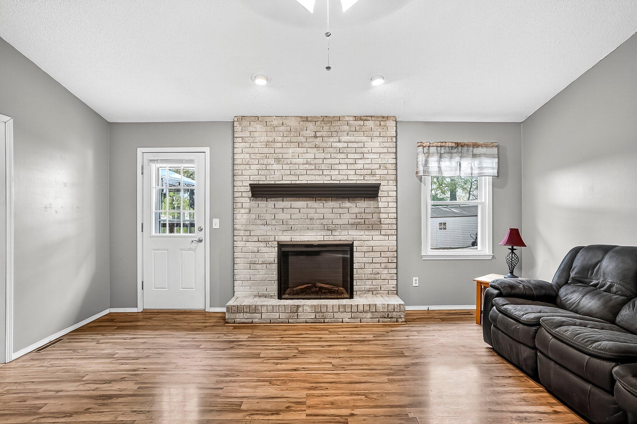 3849 S Leawood Avenue