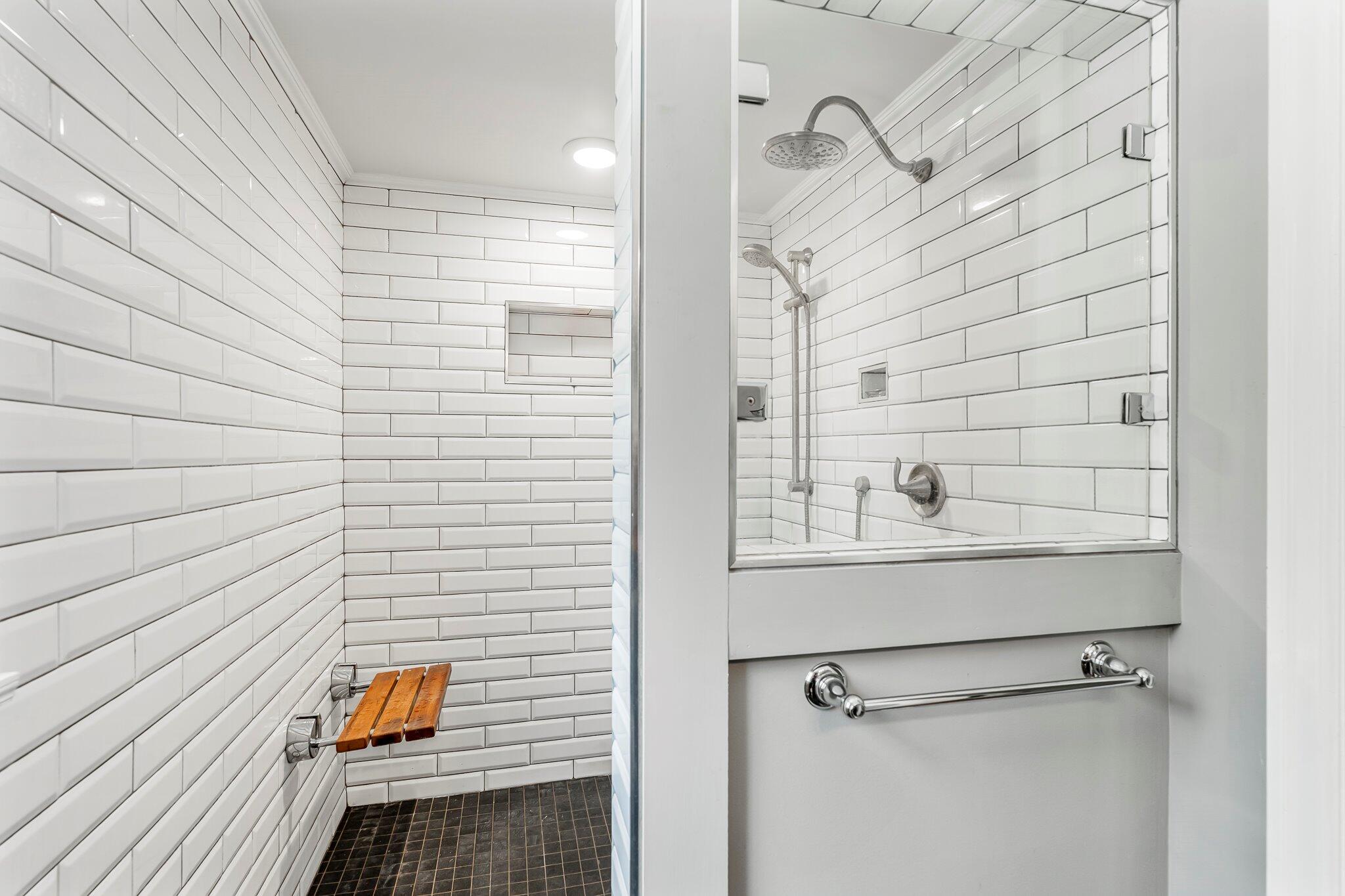 626 E Kingsbury Street