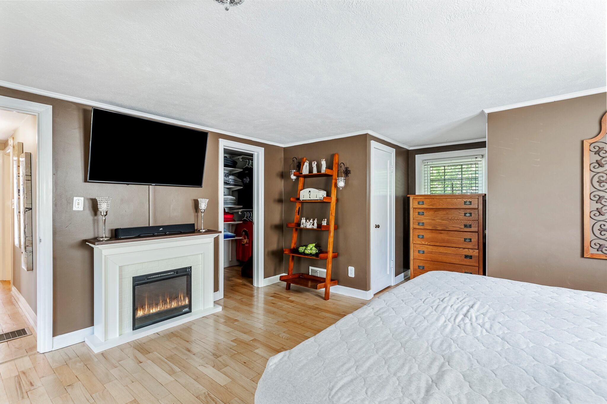 626 E Kingsbury Street