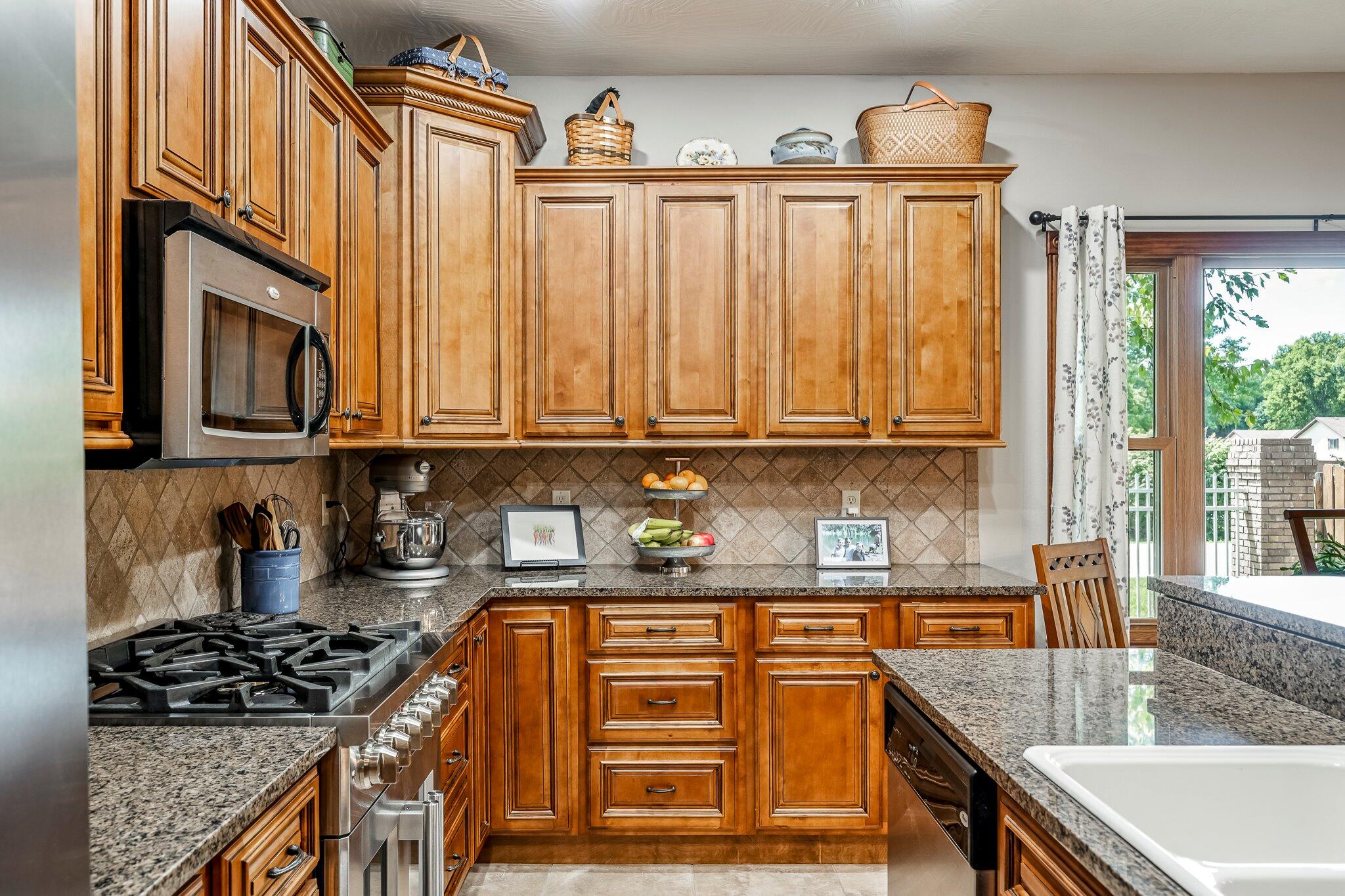 2419 W Deerbrooke Trail