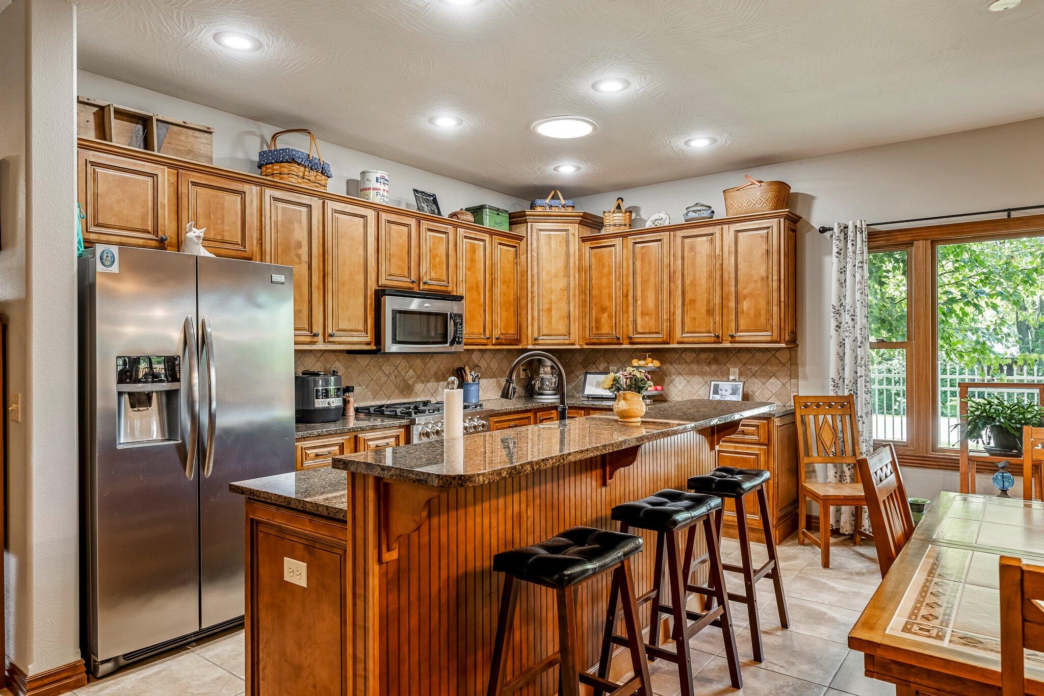 2419 W Deerbrooke Trail