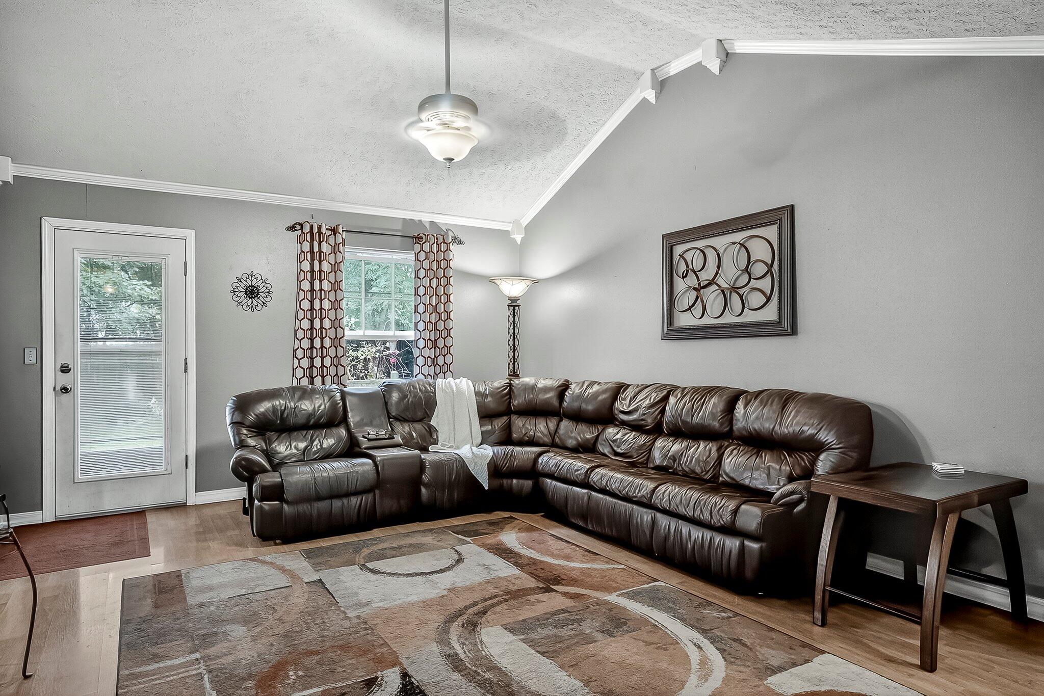 316 W Shawnee Court