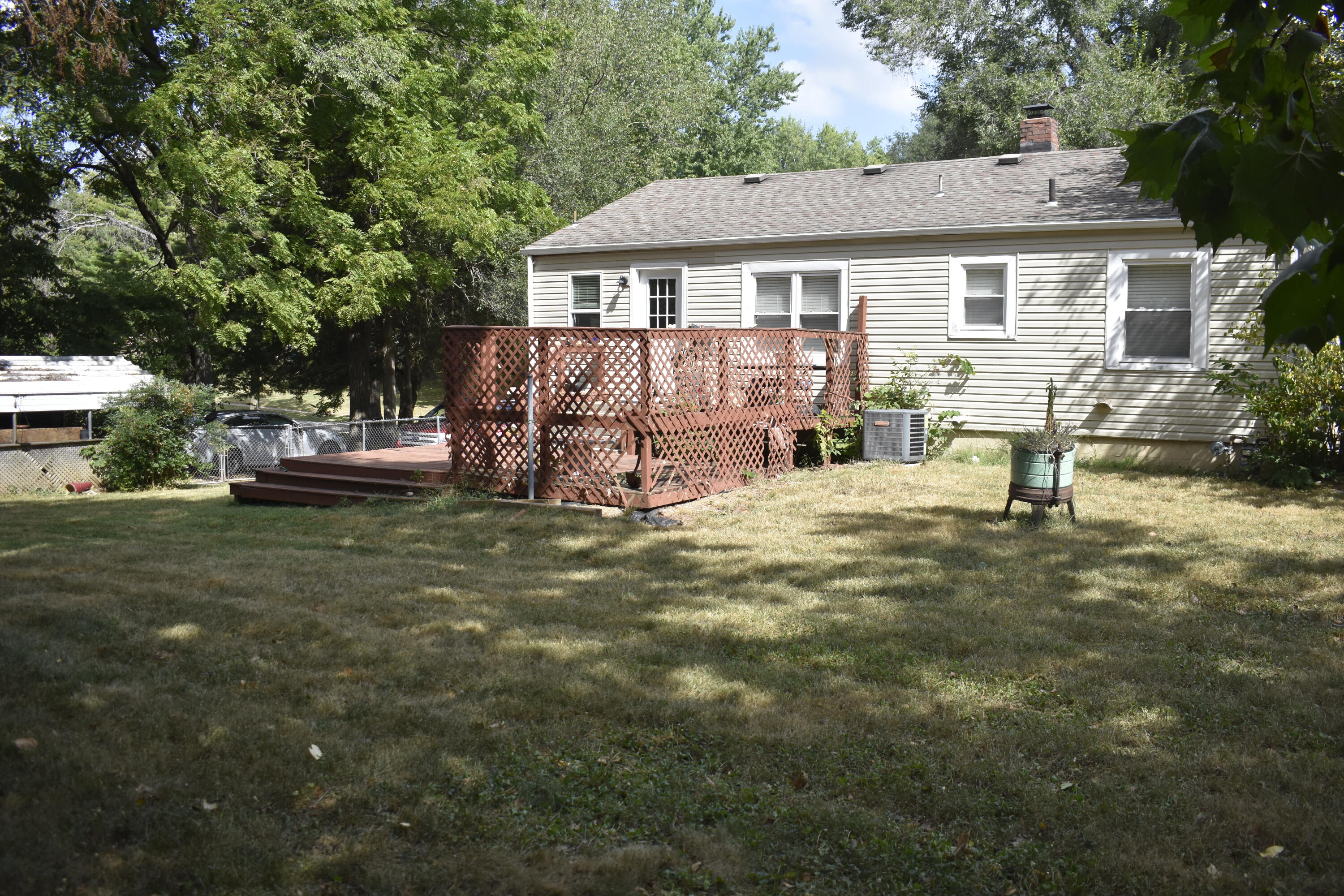 3070 E Beaumont Street