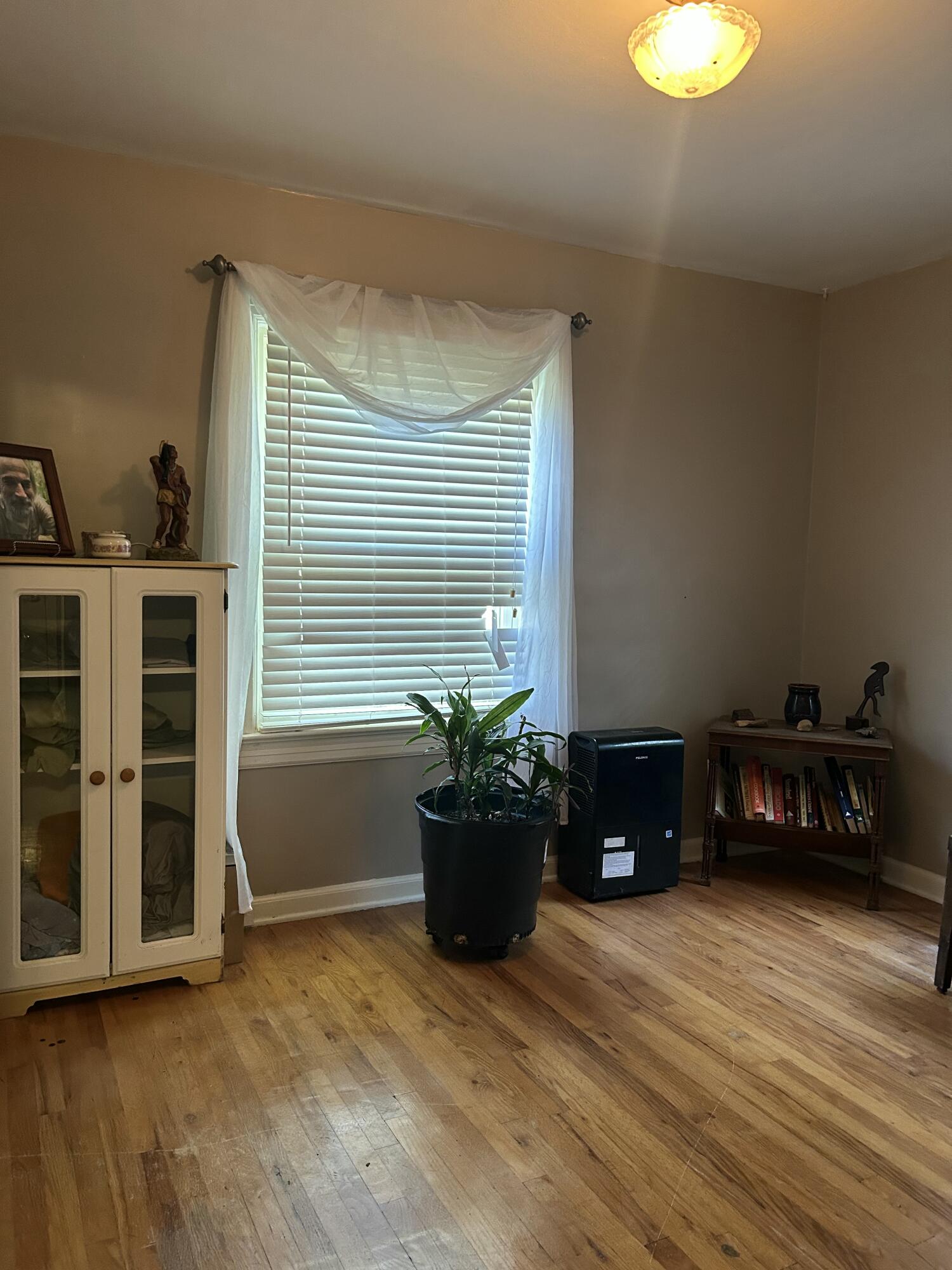 3070 E Beaumont Street