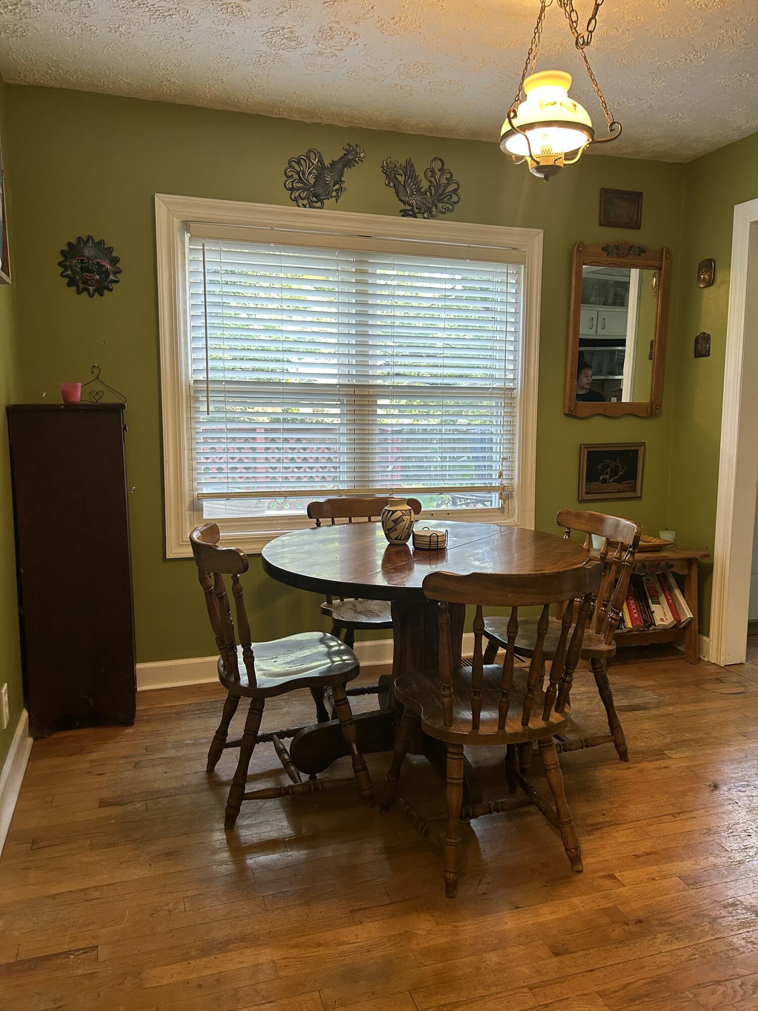 3070 E Beaumont Street