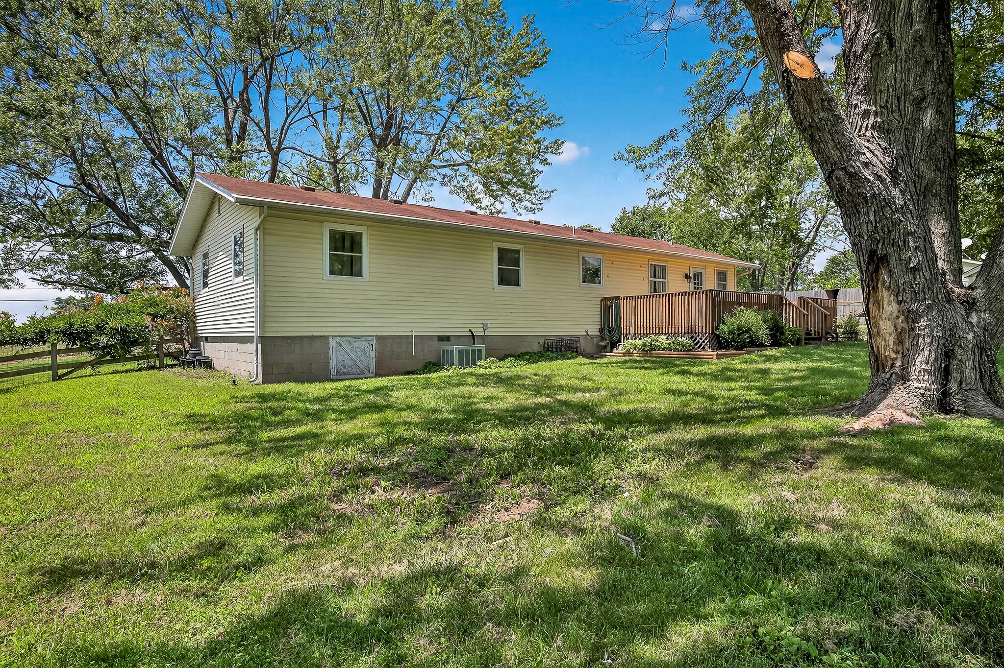 2484 S Farm Road 237