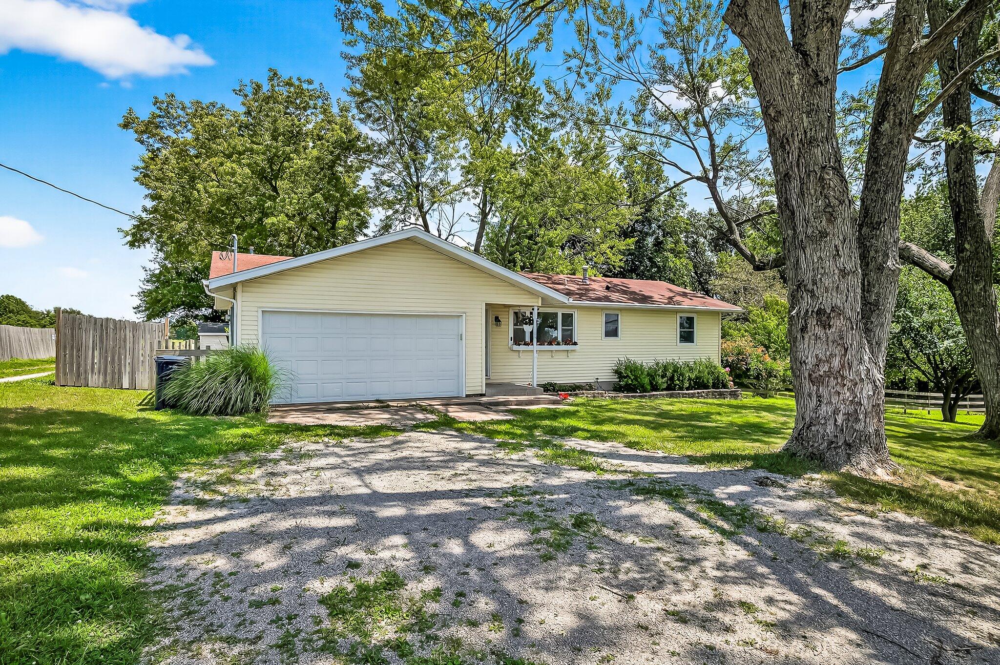 2484 S Farm Road 237