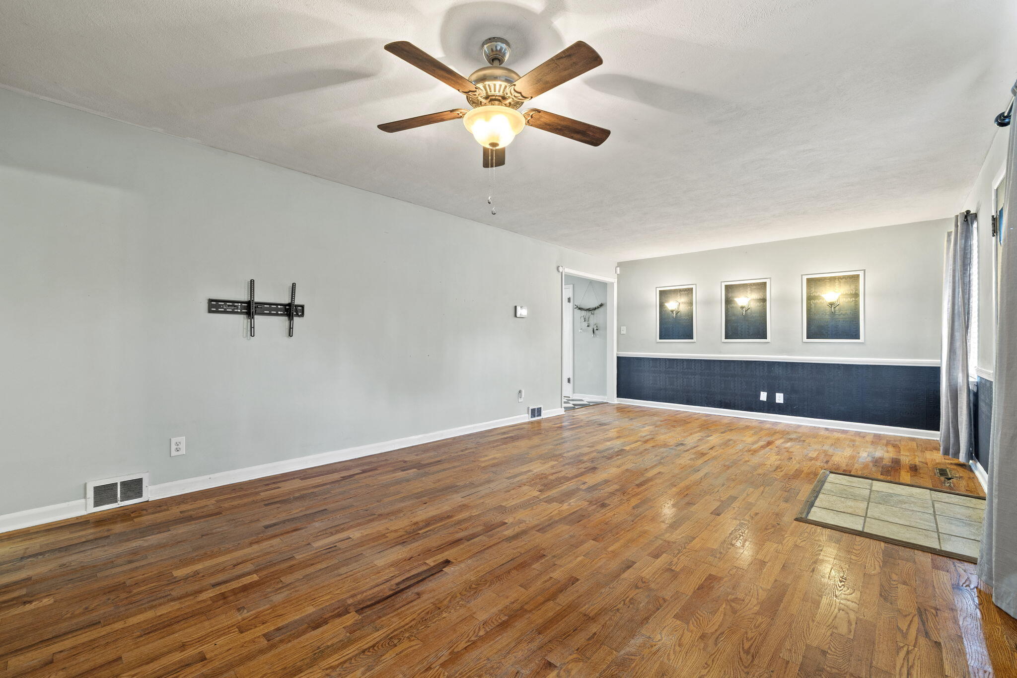 524 E Seminole Street