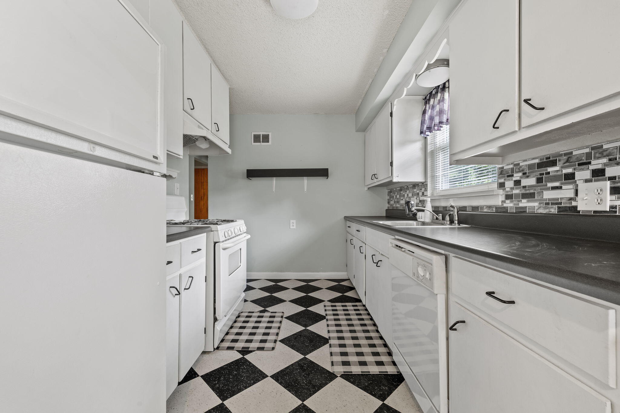 524 E Seminole Street