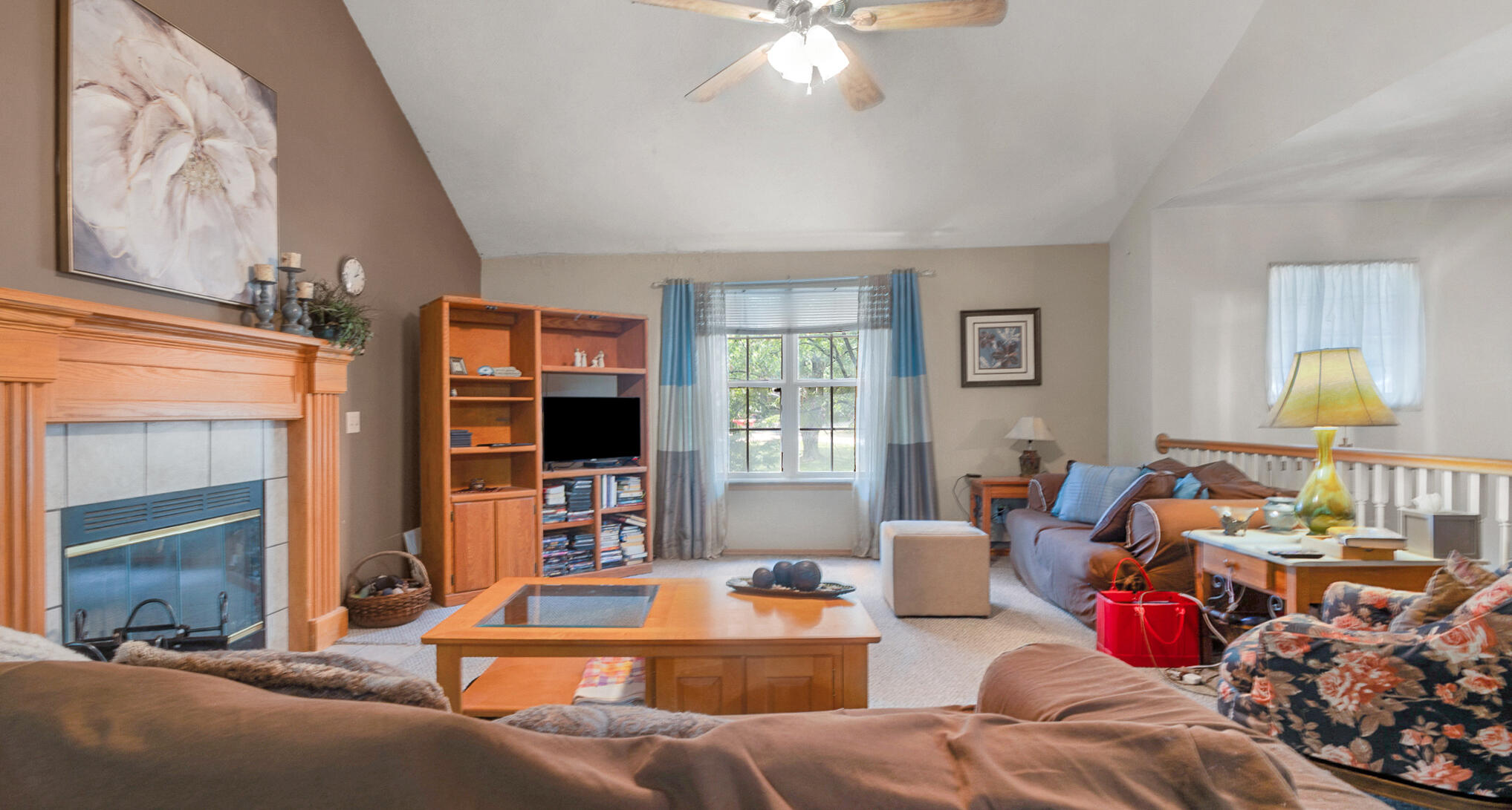 5644 S Honeysuckle Lane
