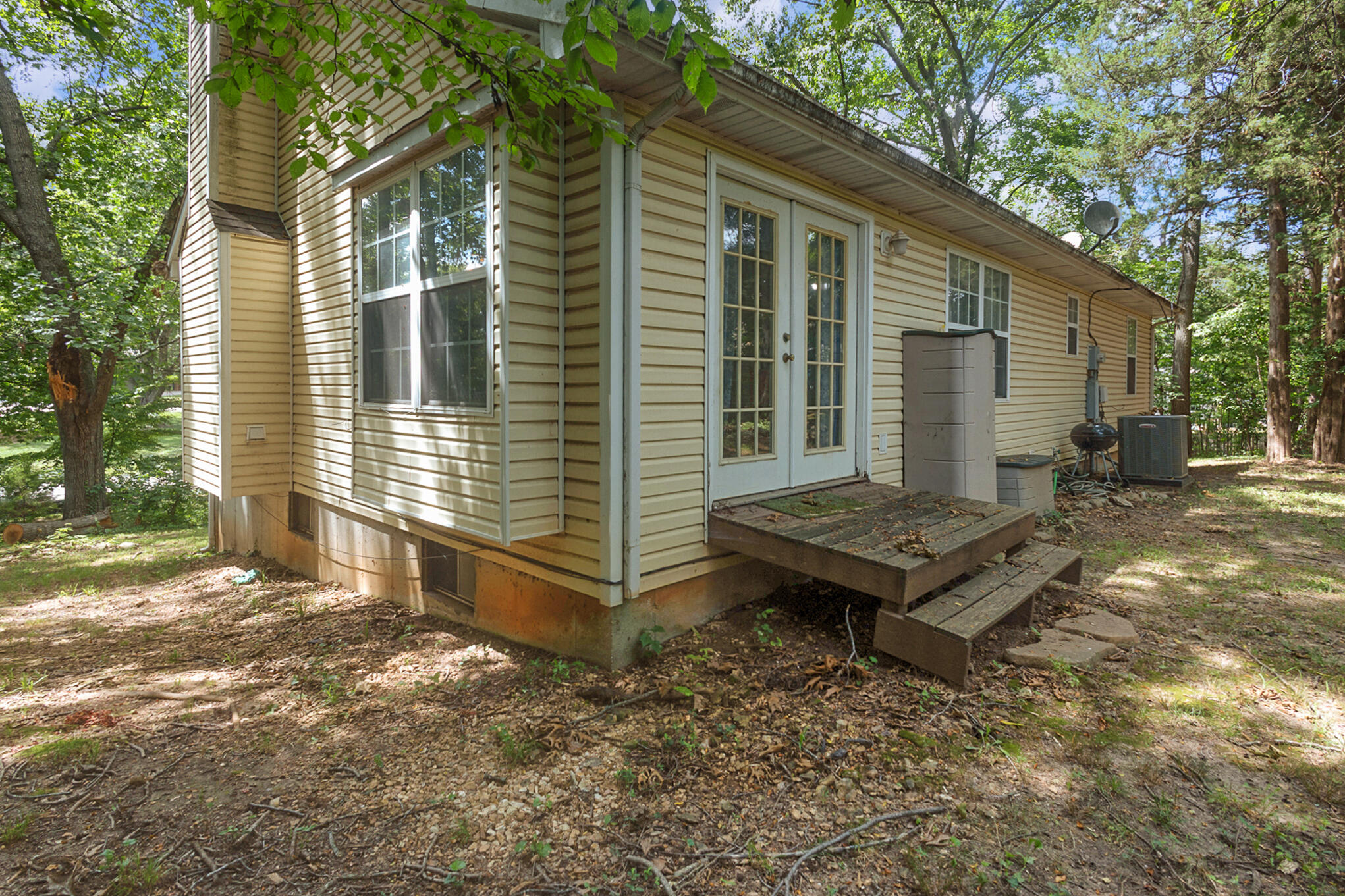 5644 S Honeysuckle Lane