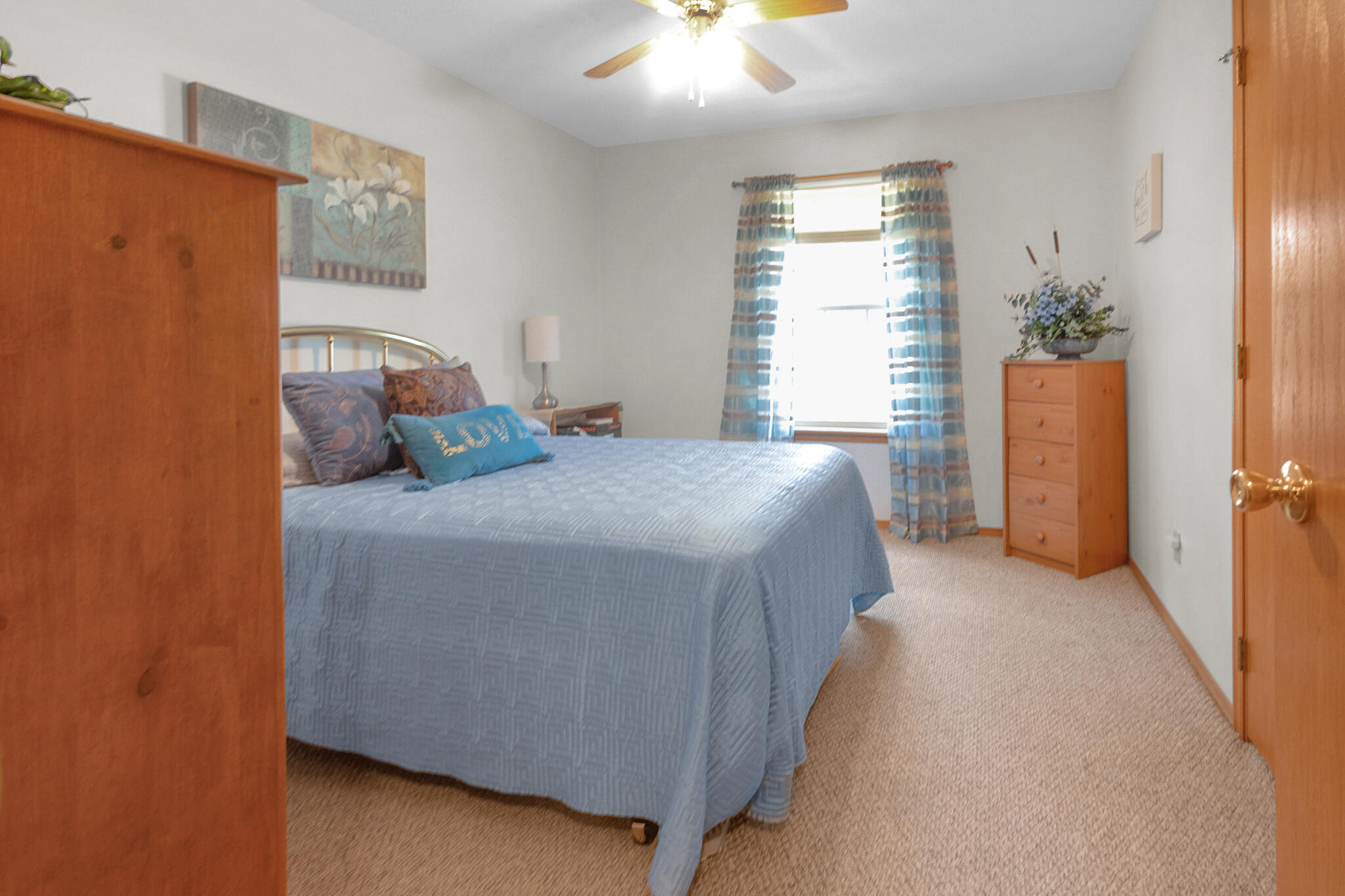 5644 S Honeysuckle Lane