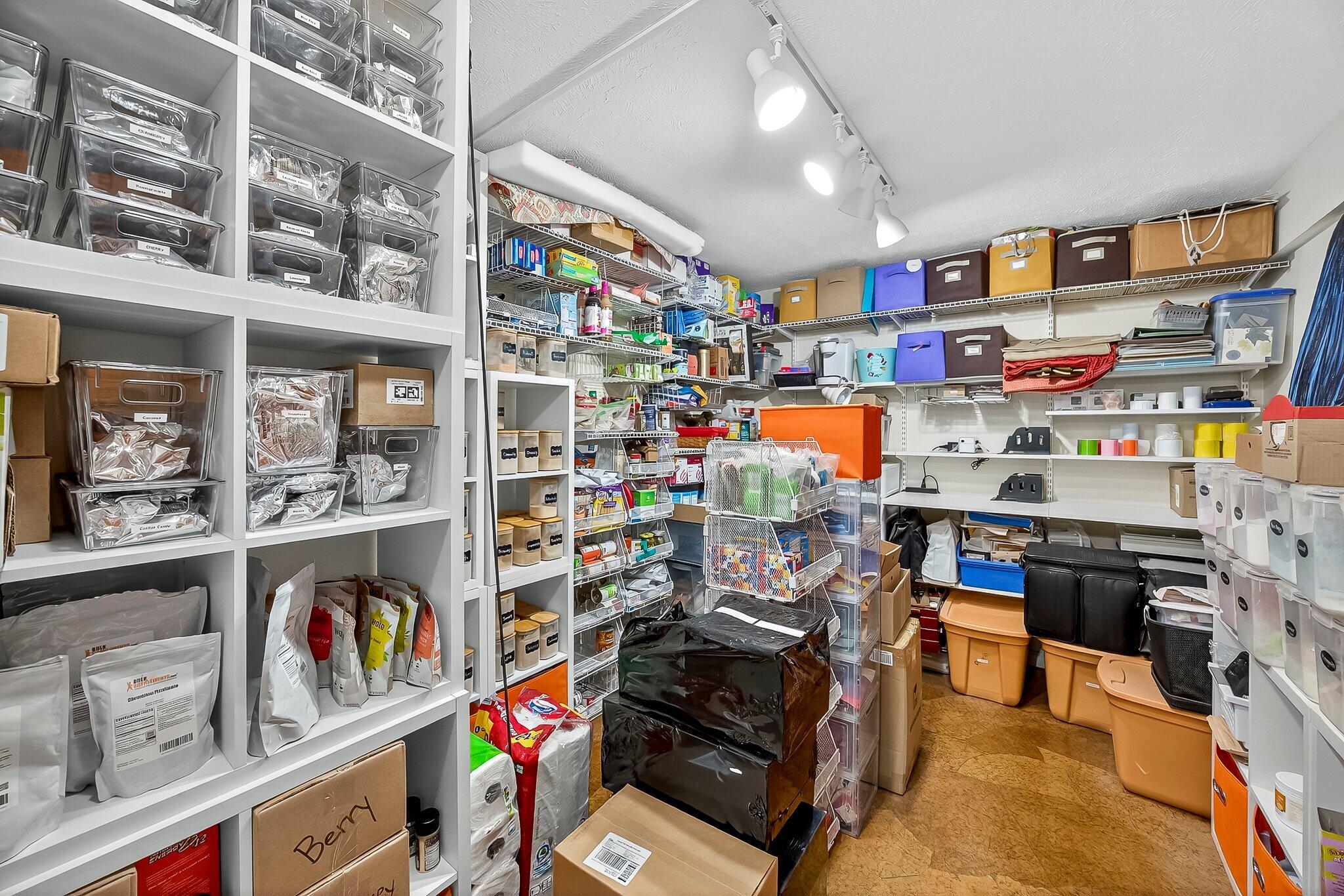 5342 S Tanager Avenue