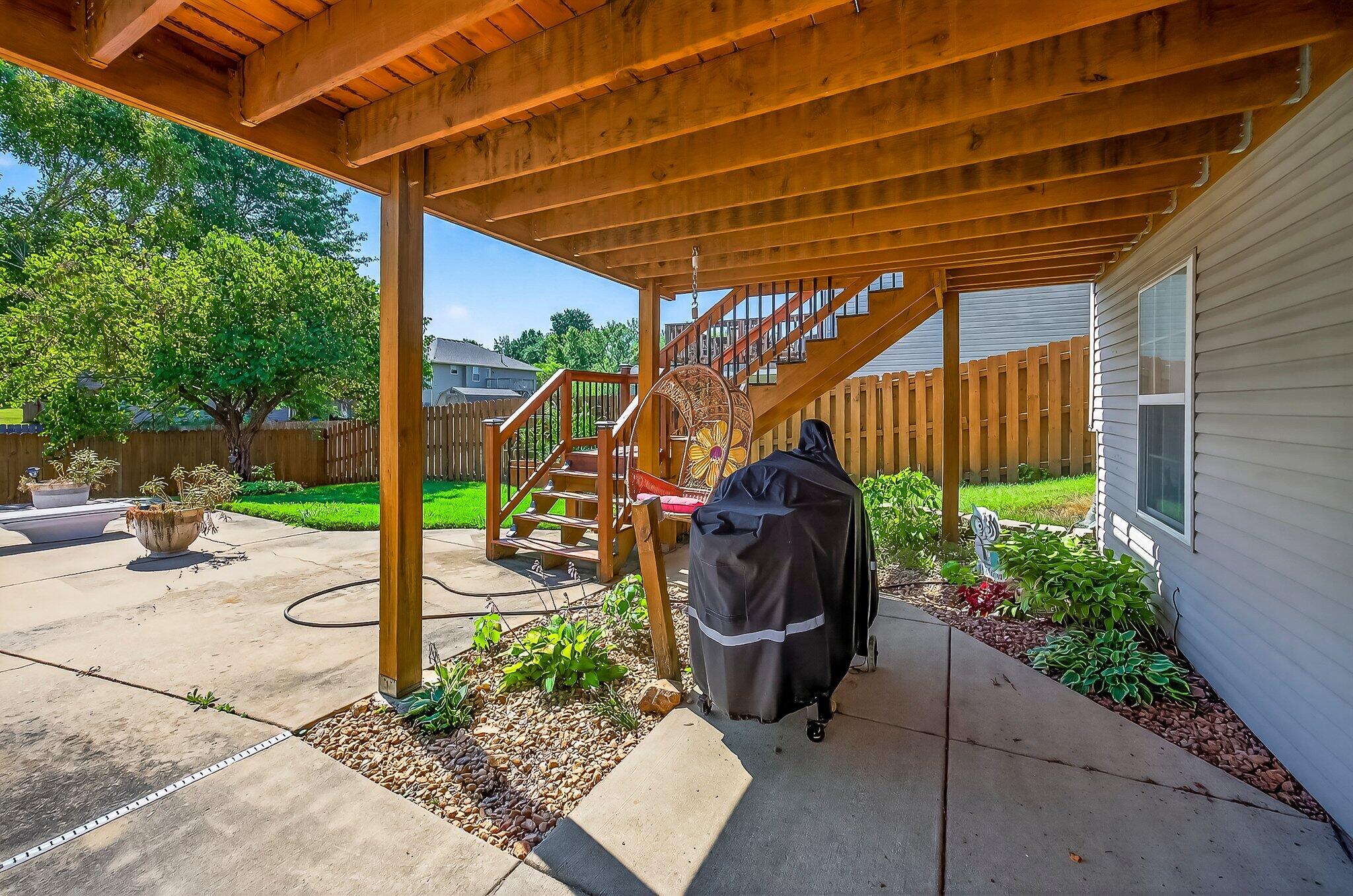 5342 S Tanager Avenue