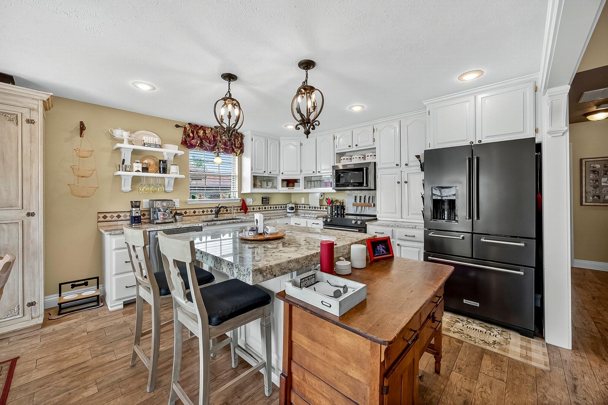 5342 S Tanager Avenue