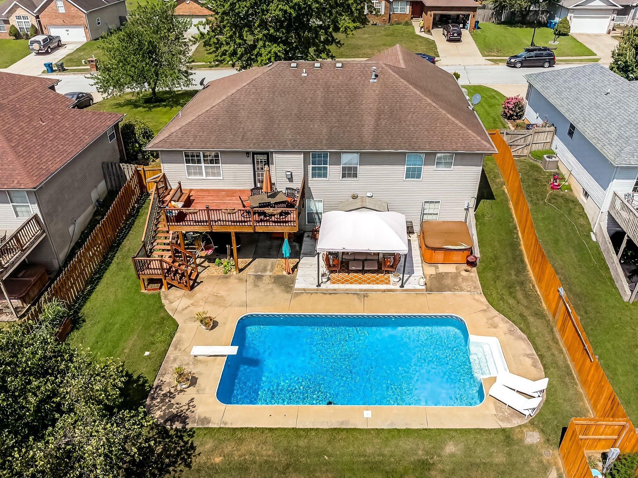 5342 S Tanager Avenue