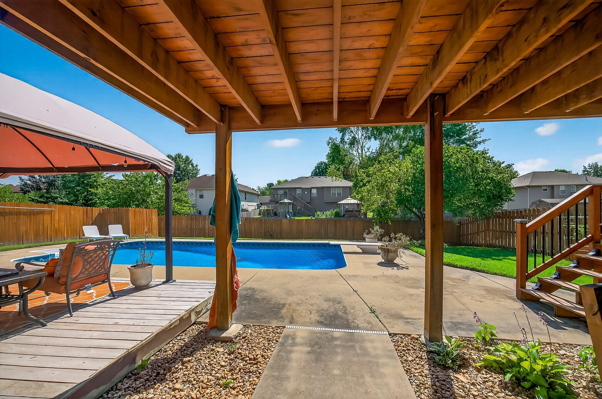 5342 S Tanager Avenue