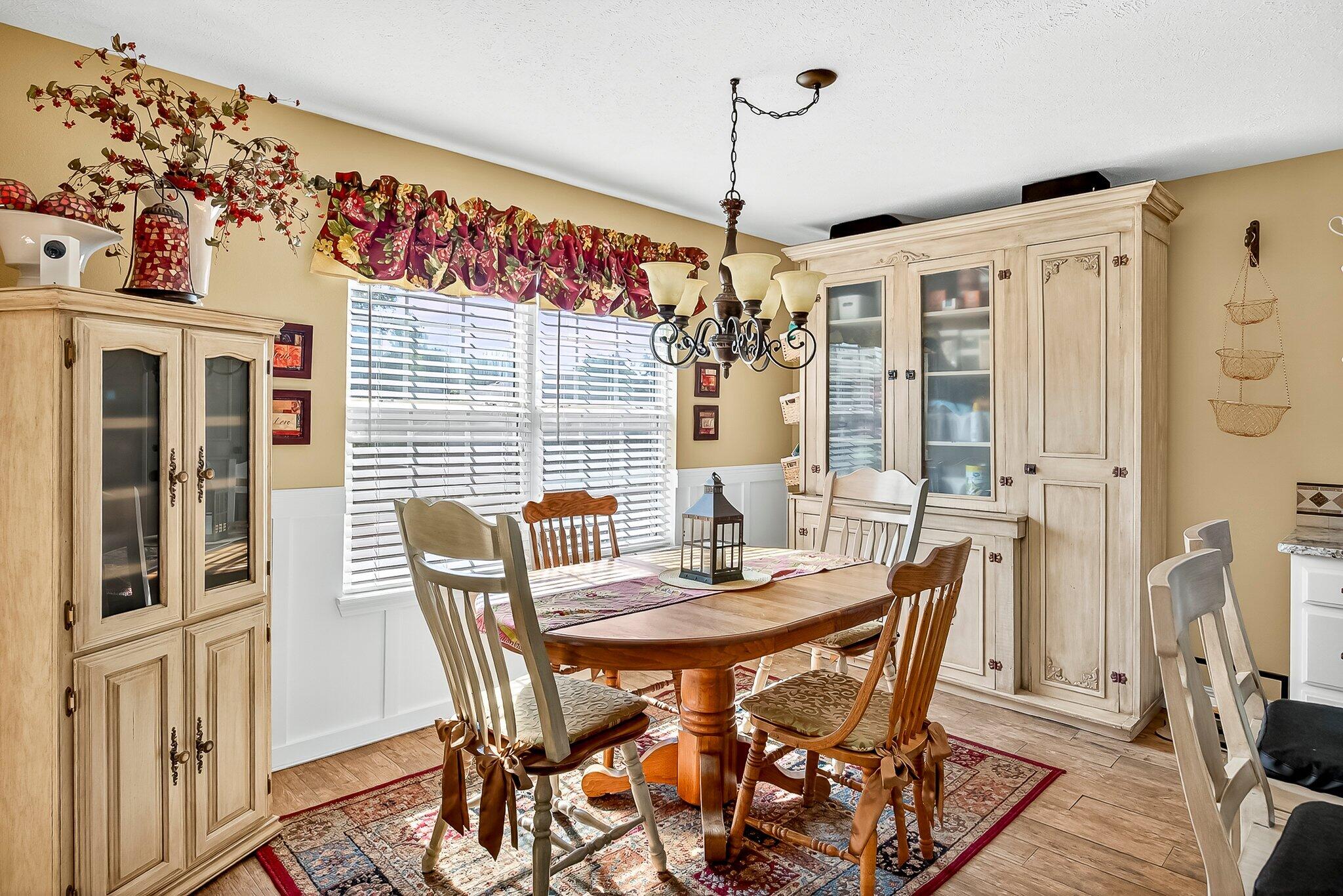 5342 S Tanager Avenue