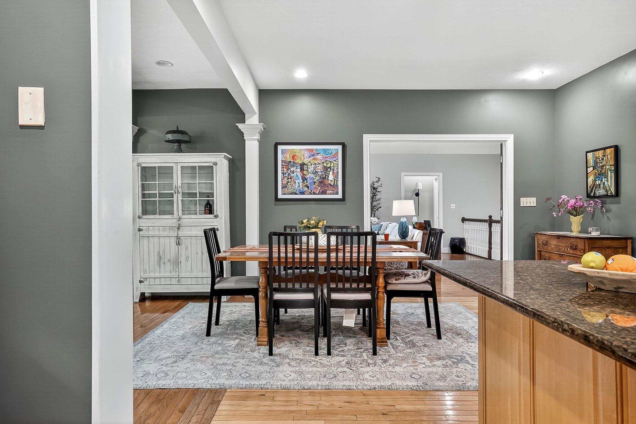 847 Brook Forest