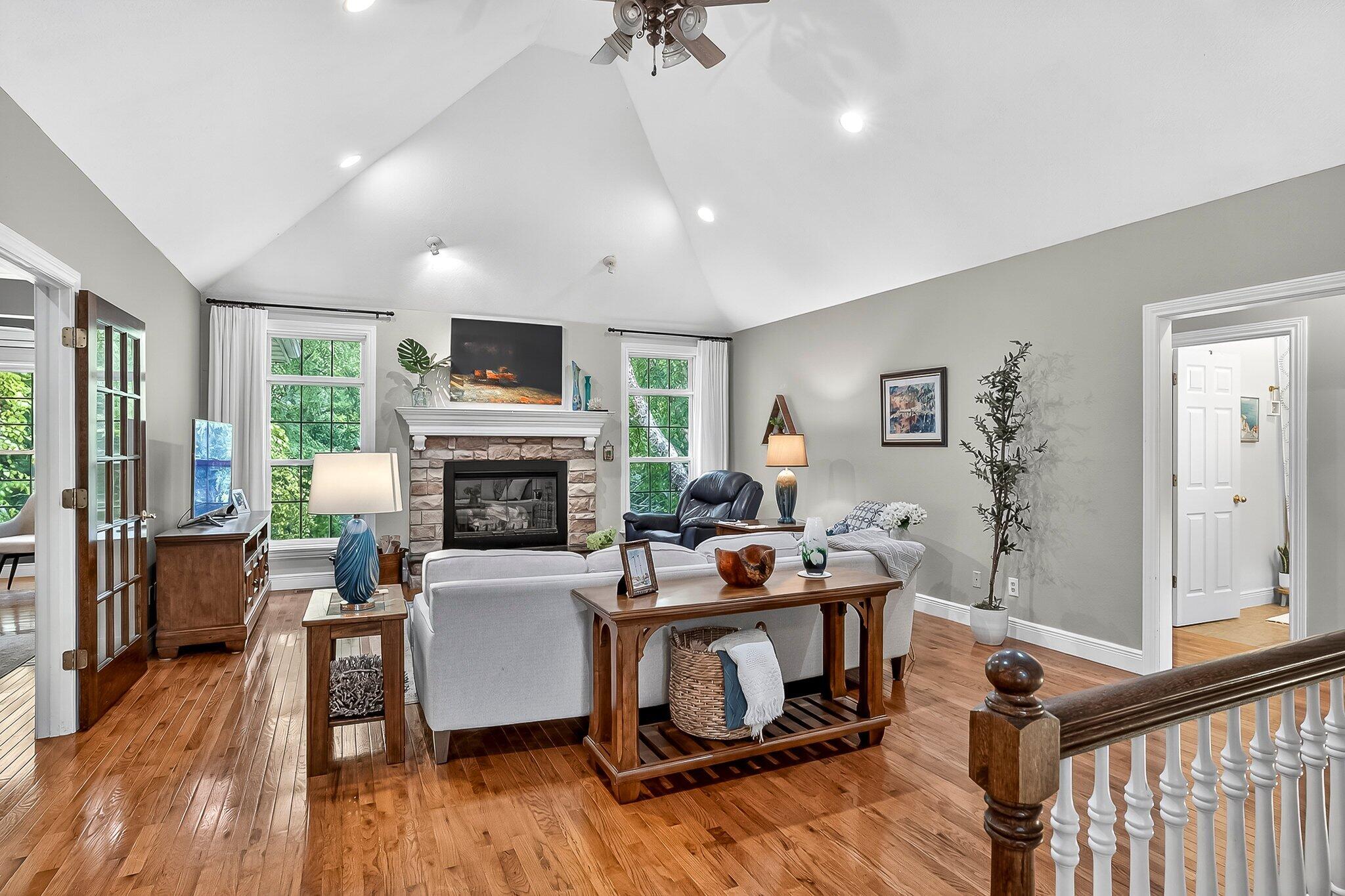 847 Brook Forest