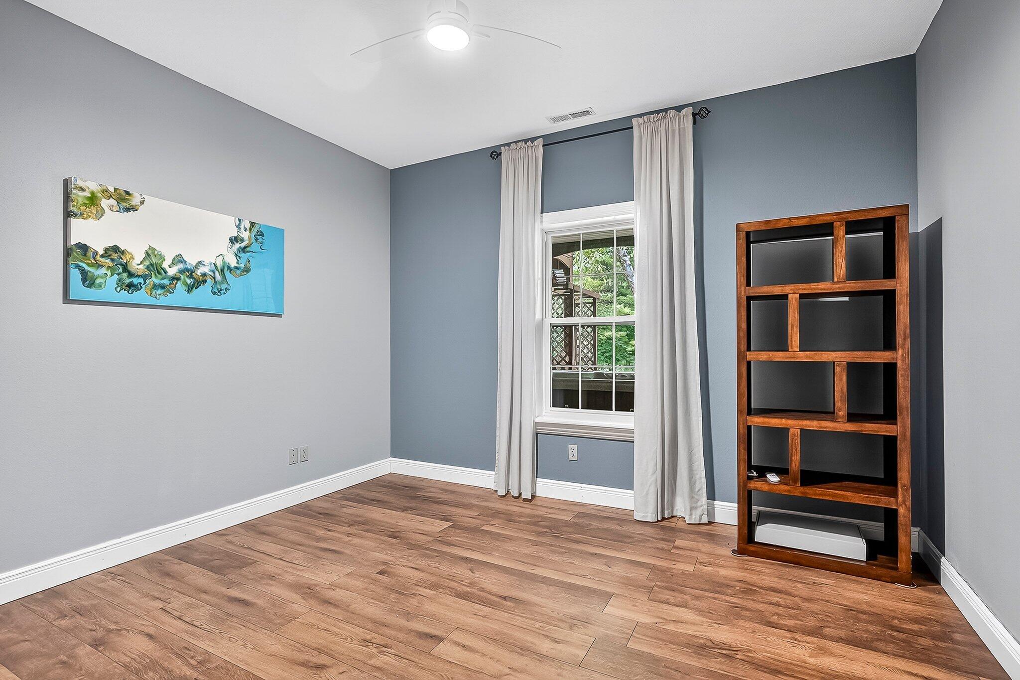 847 Brook Forest