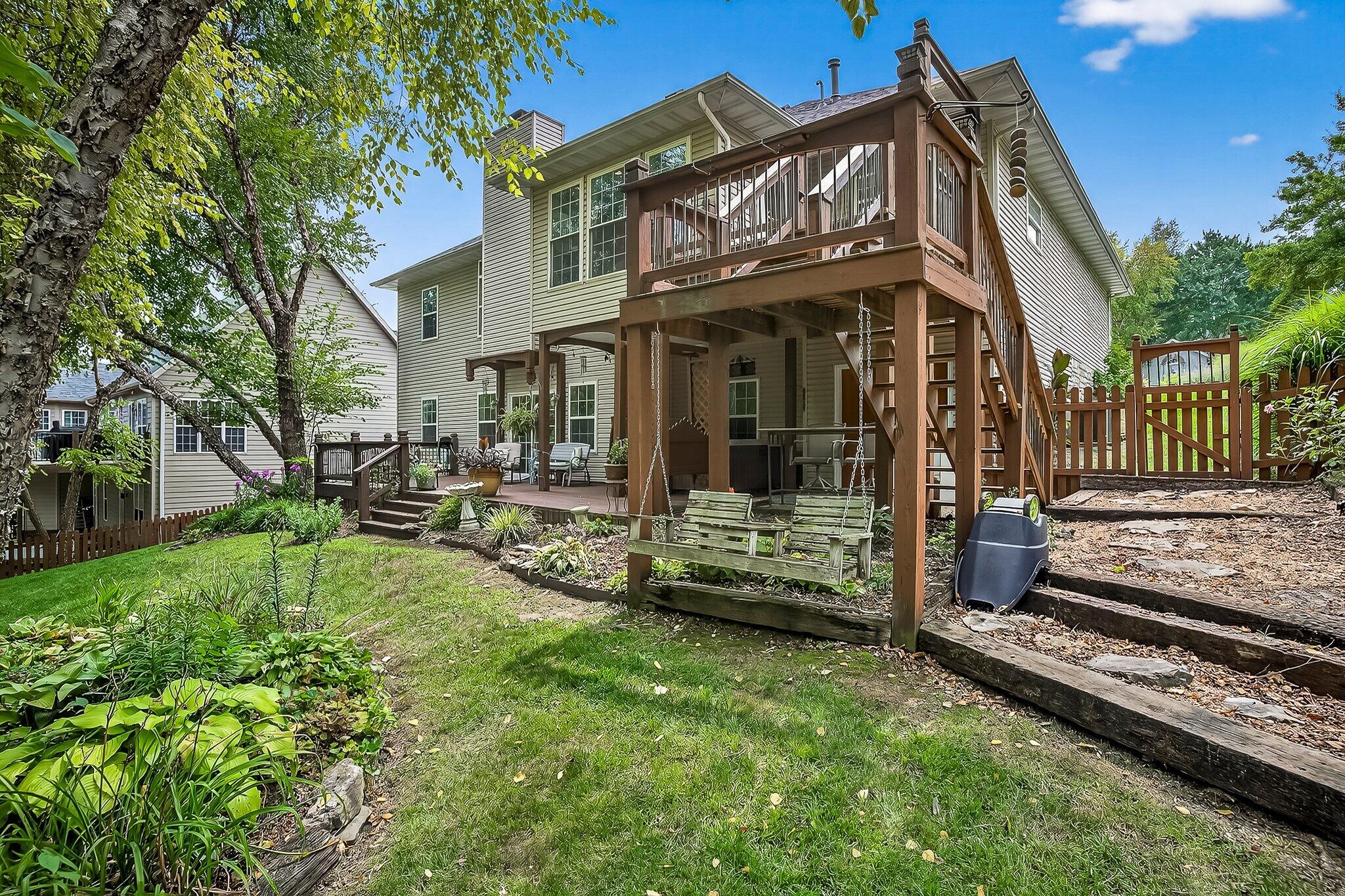 847 Brook Forest