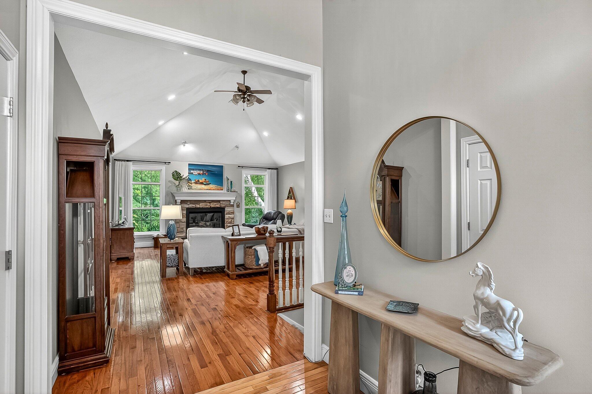 847 Brook Forest