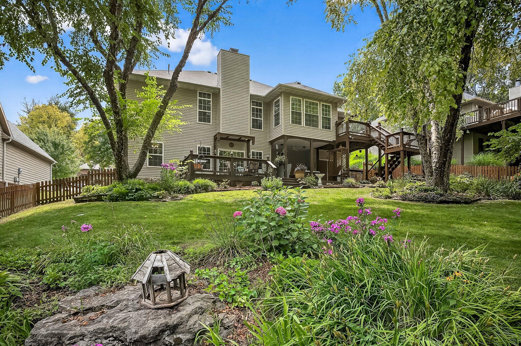847 Brook Forest