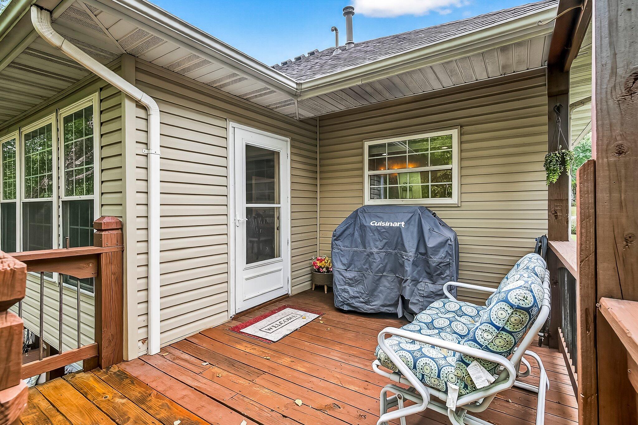 847 Brook Forest