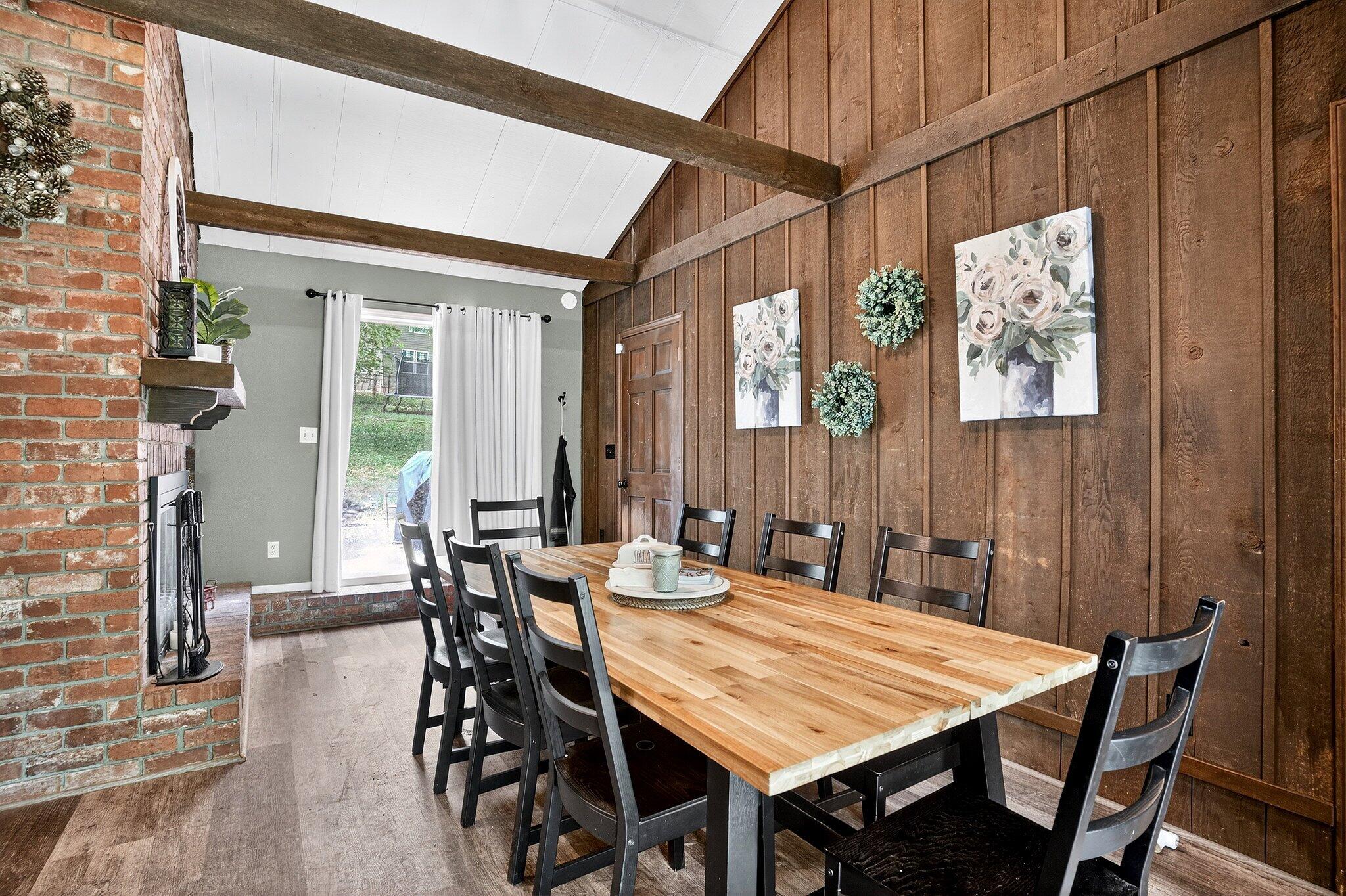 2556 E Melbourne Road