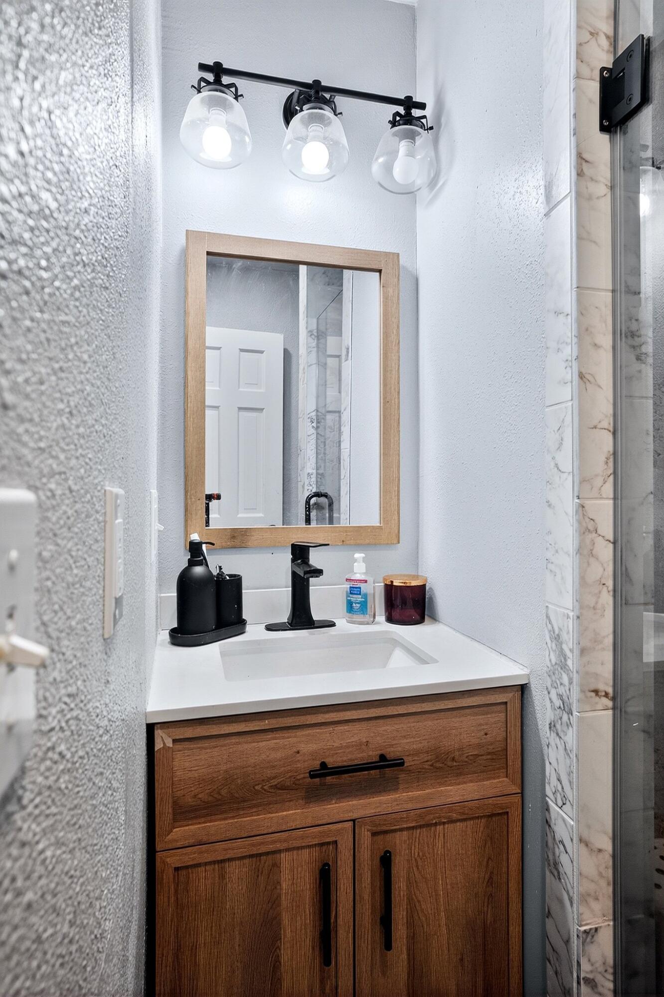 2556 E Melbourne Road