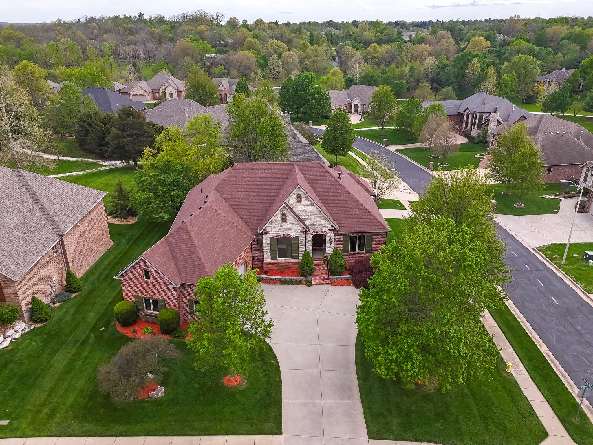 3912 E Windsmore Drive