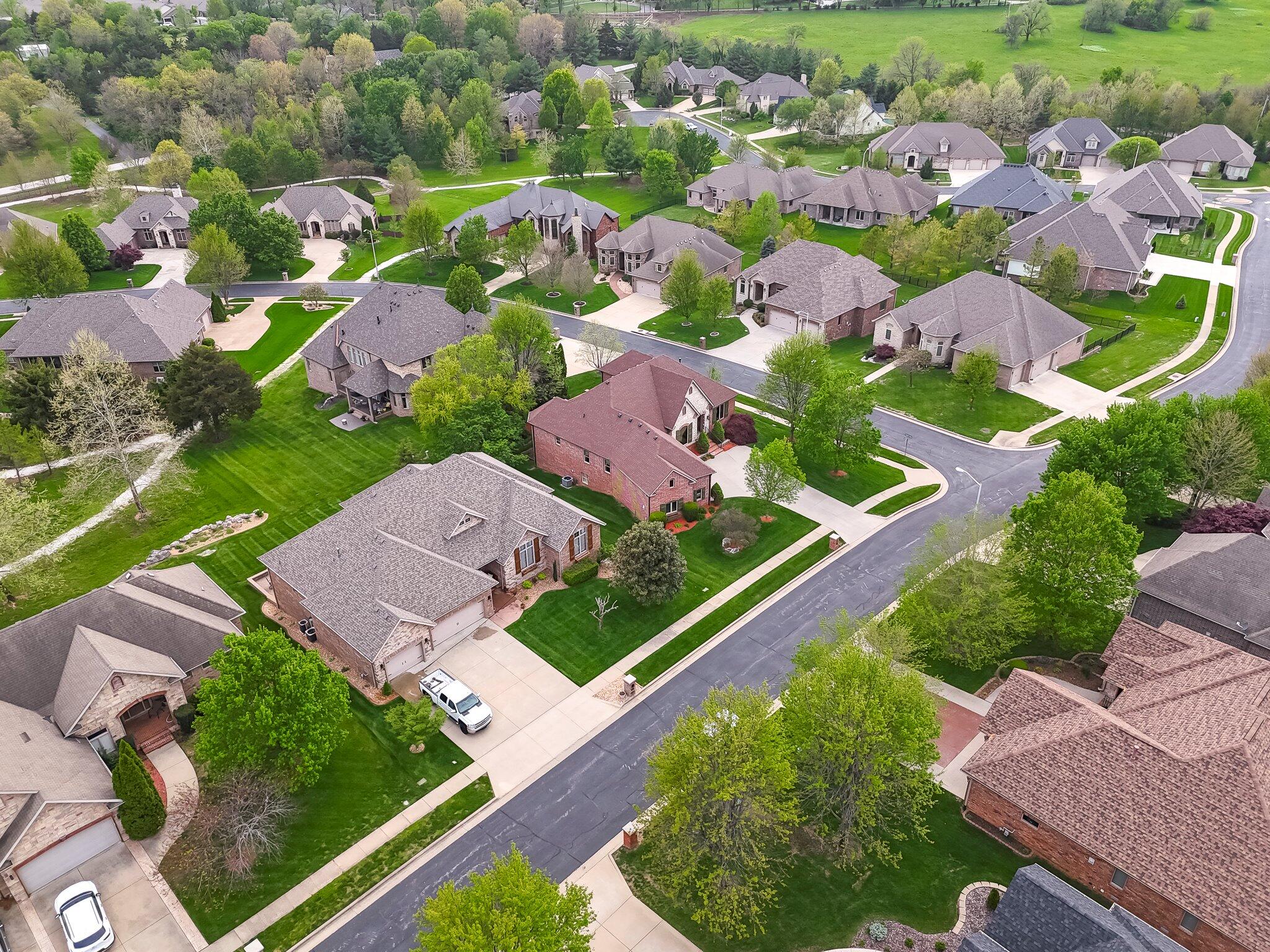 3912 E Windsmore Drive