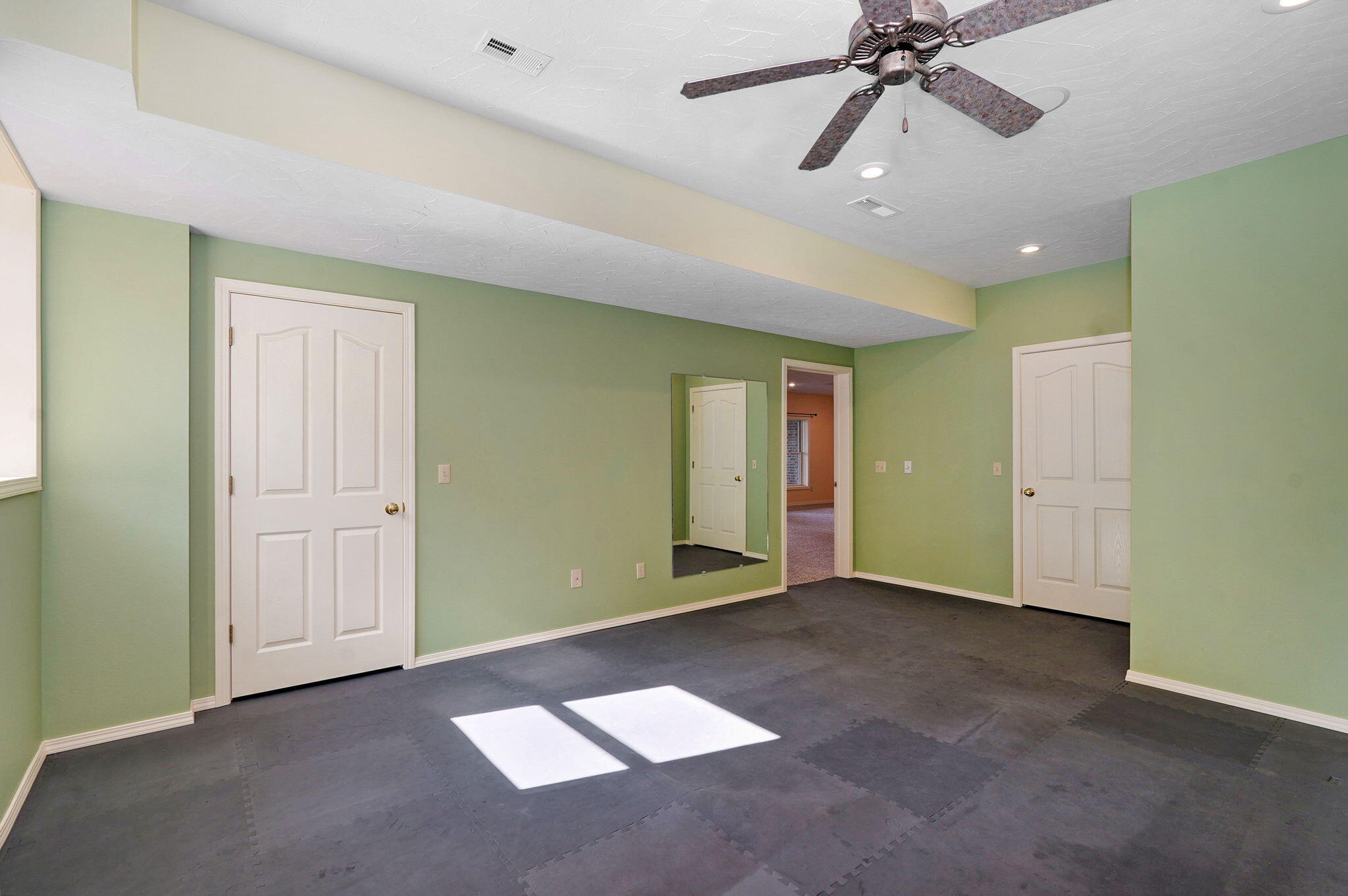 3912 E Windsmore Drive