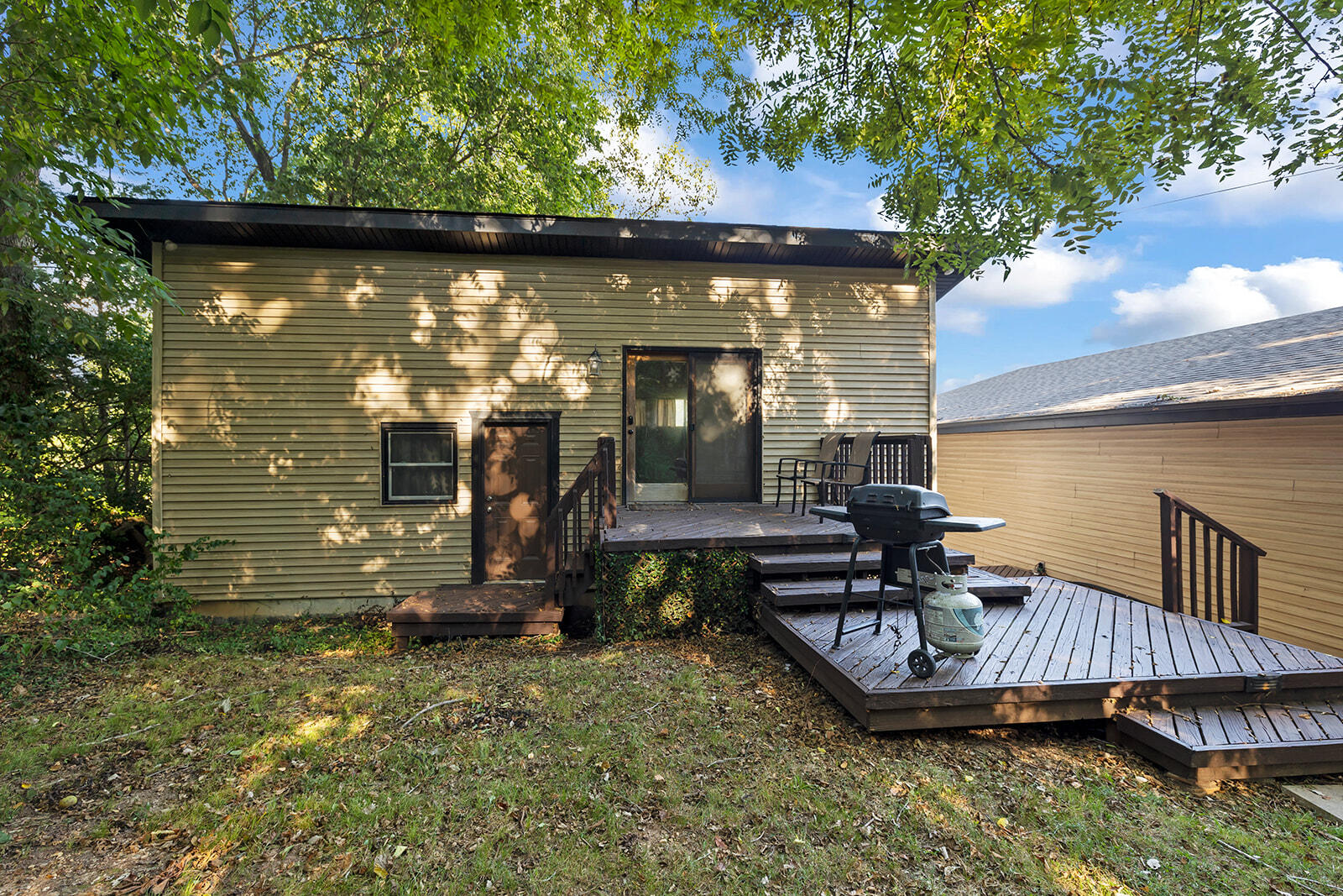 3963 E El Dorado Street