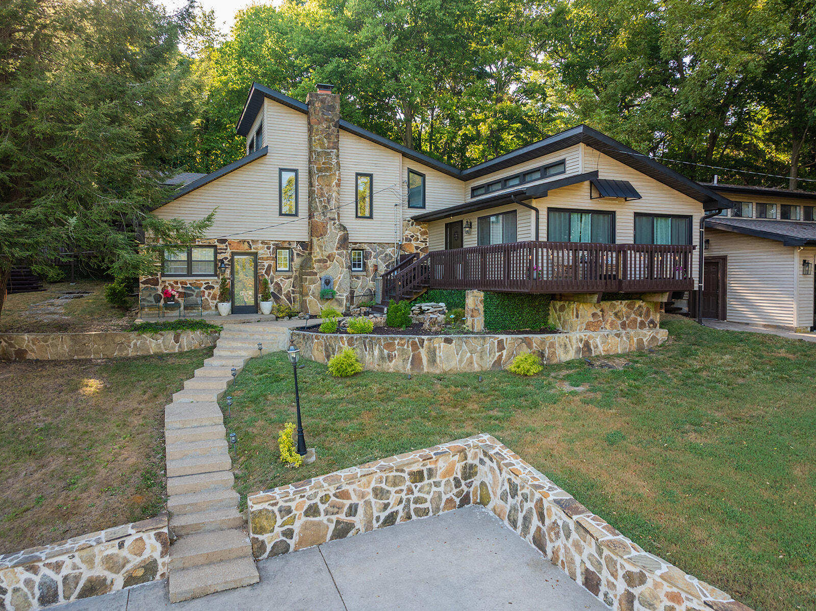 3963 E El Dorado Street