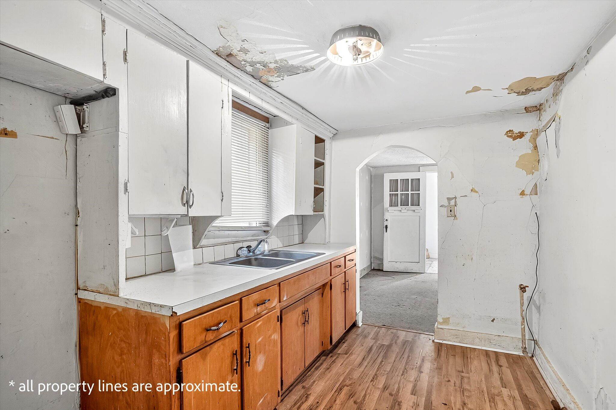 2543 N Campbell Avenue