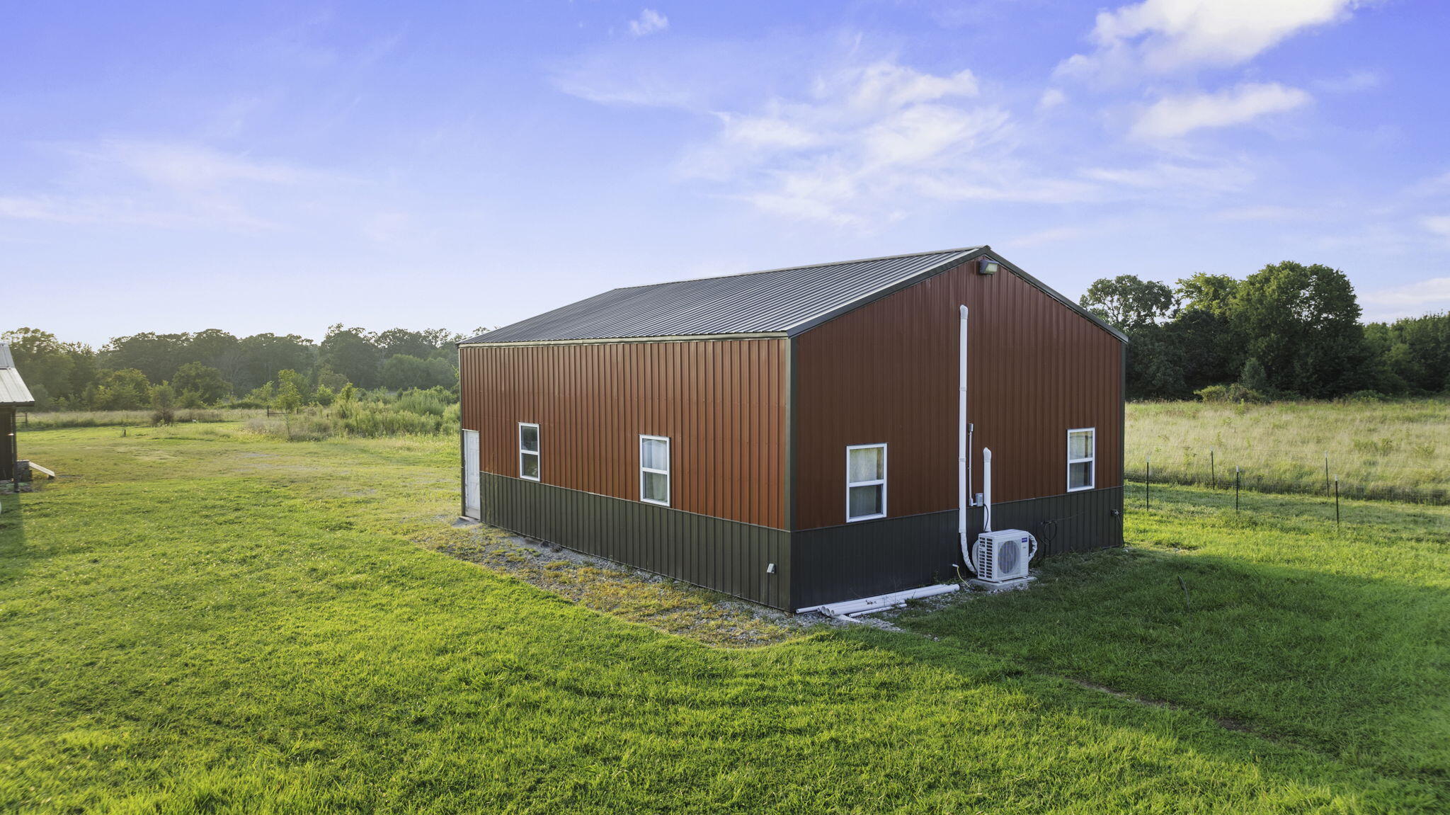 5156 Lawrence 1210