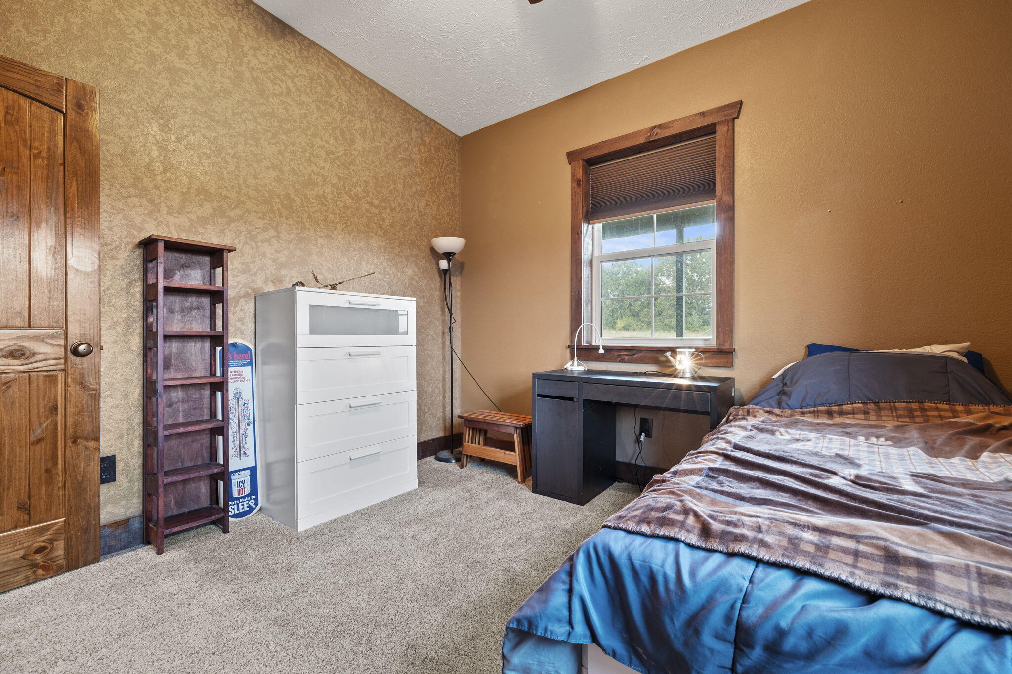 5156 Lawrence 1210