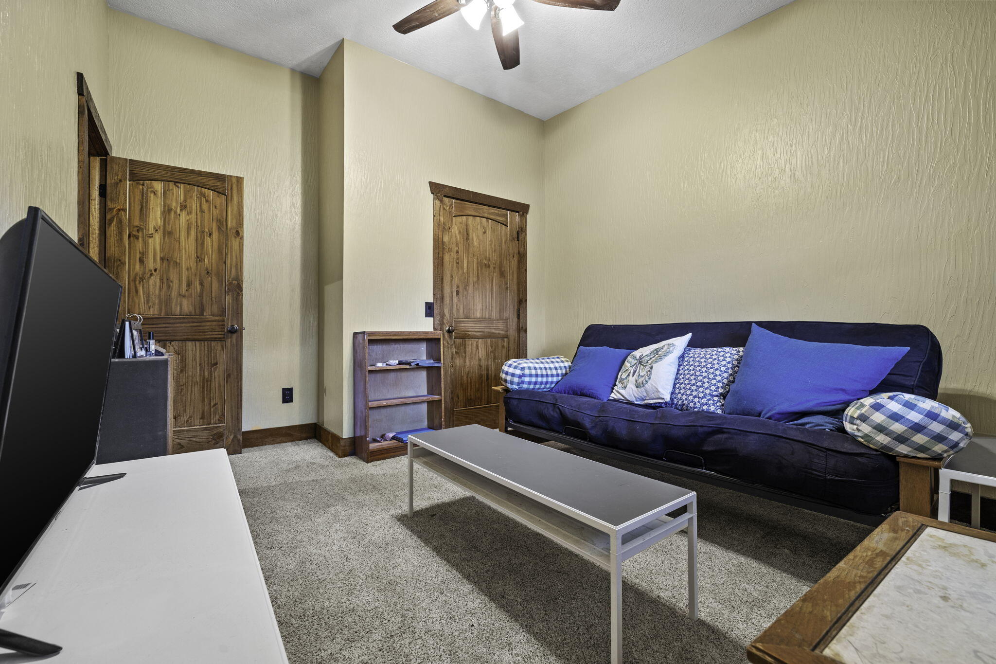 5156 Lawrence 1210