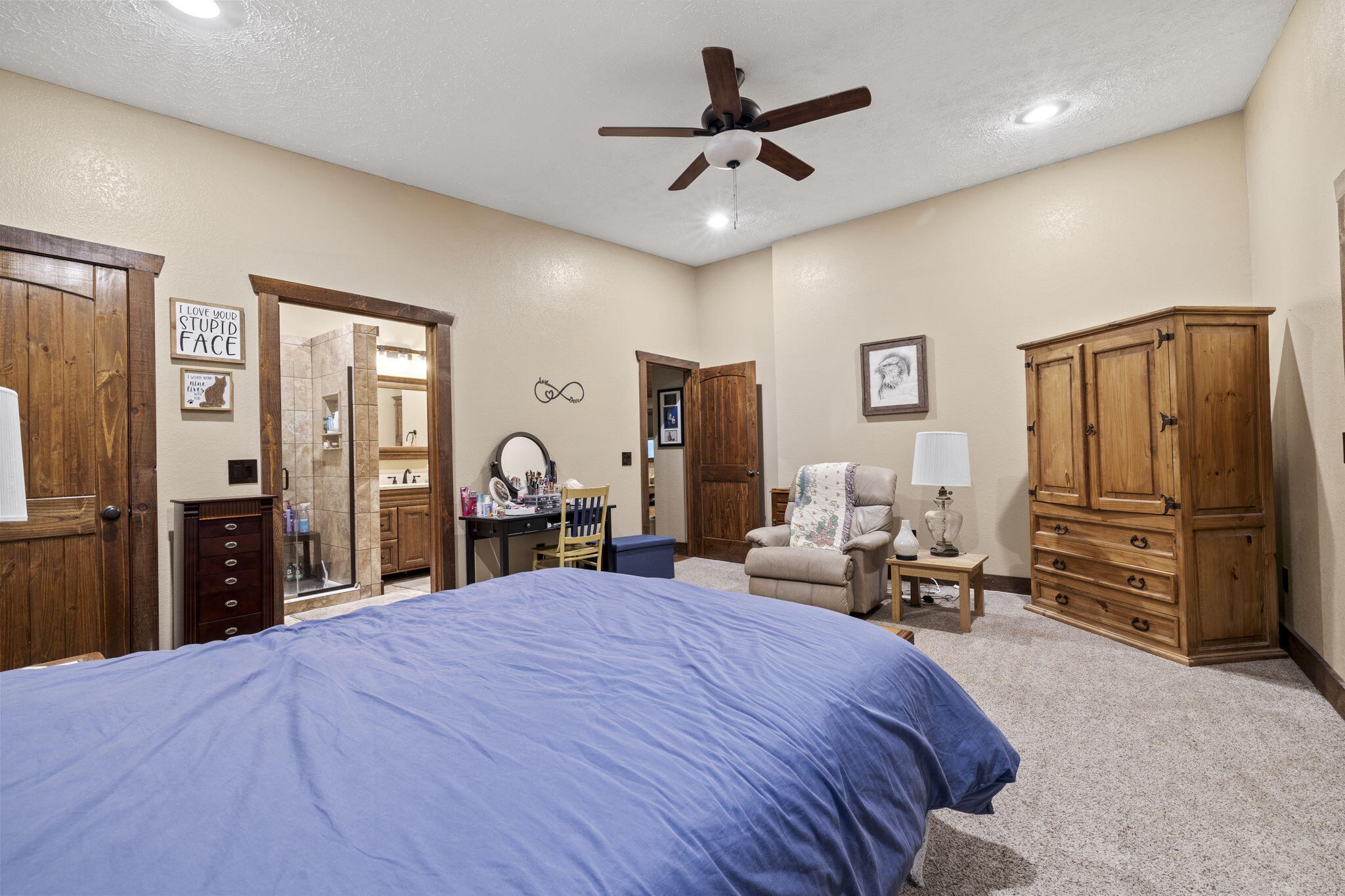 5156 Lawrence 1210